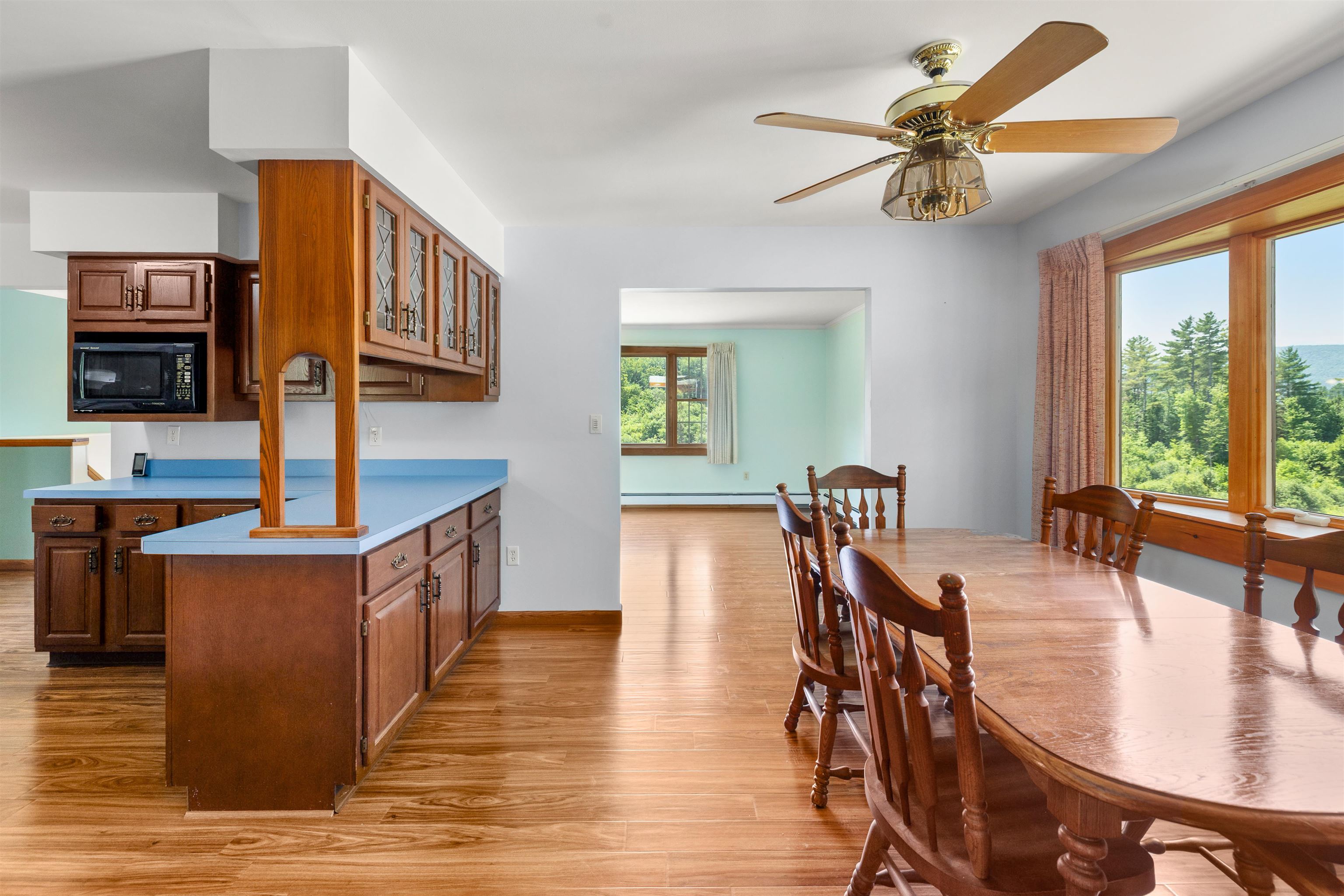 863 Perry Hill Road Property Photo 7