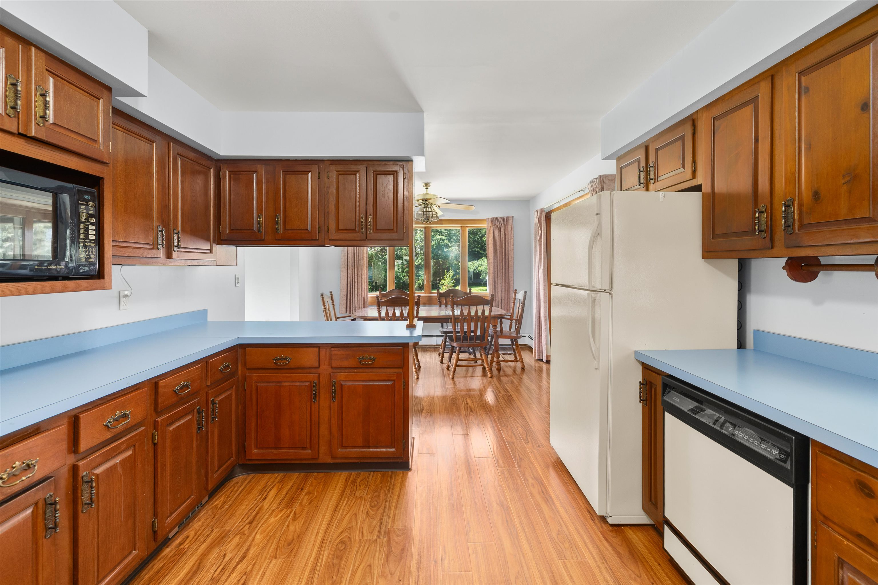 863 Perry Hill Road Property Photo 10