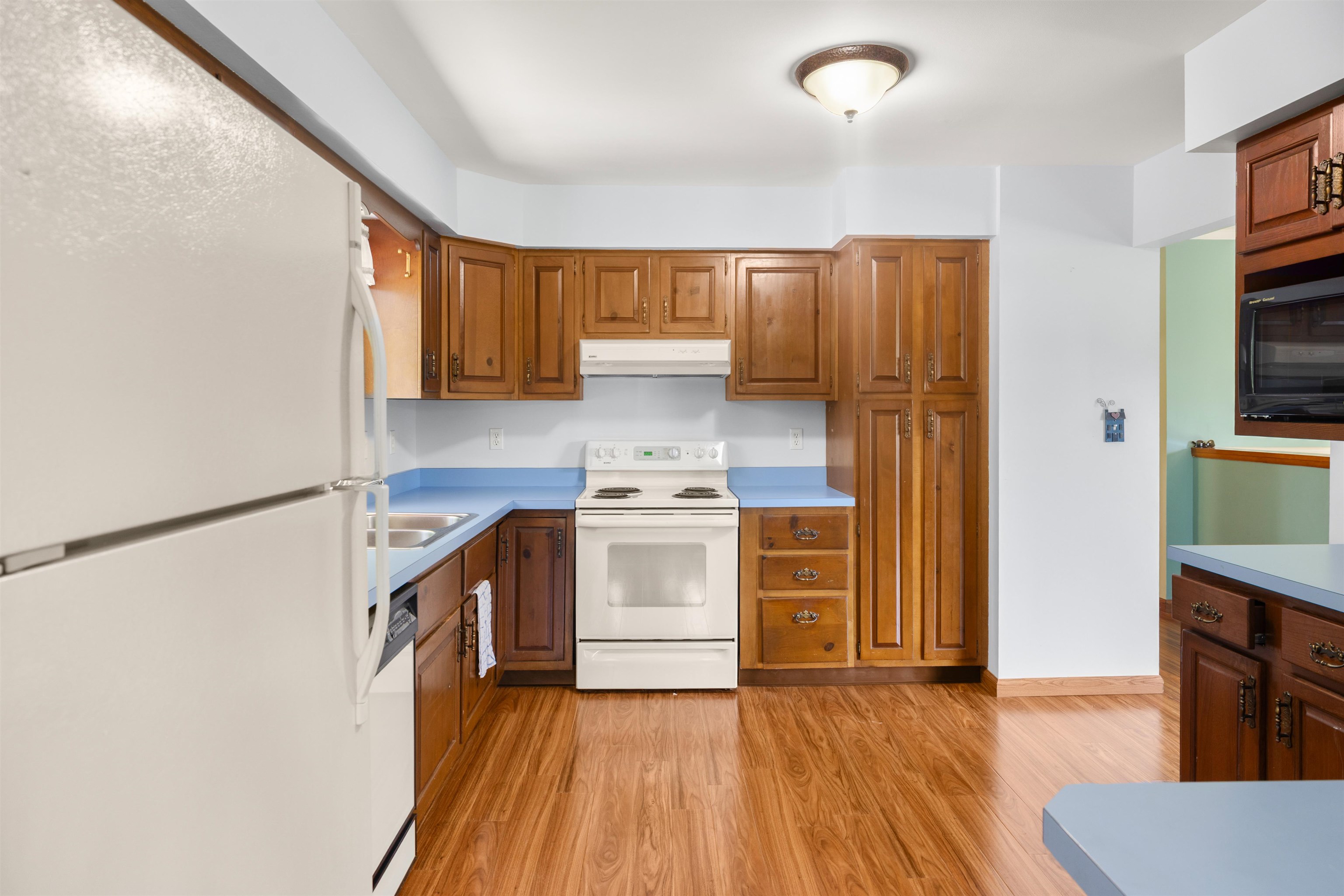 863 Perry Hill Road Property Photo 28