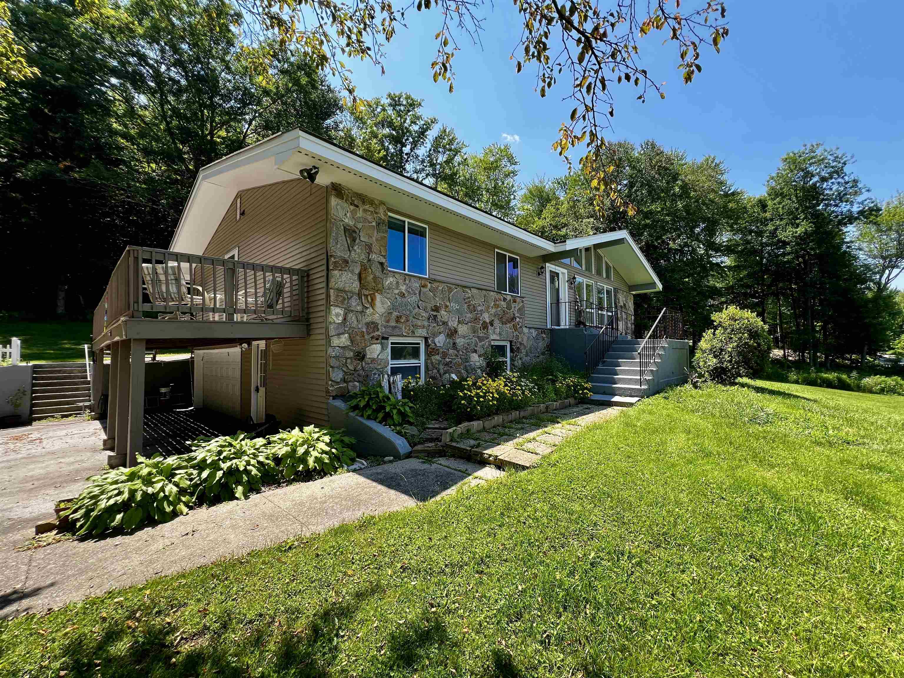 1214 Campbell Road Property Photo 1
