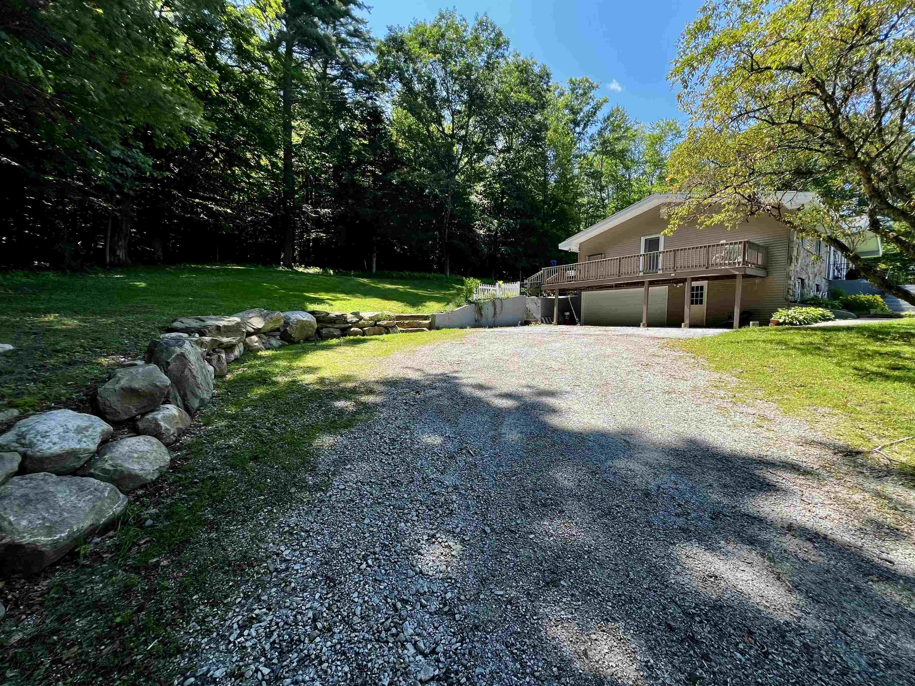 1214 Campbell Road Property Photo 3