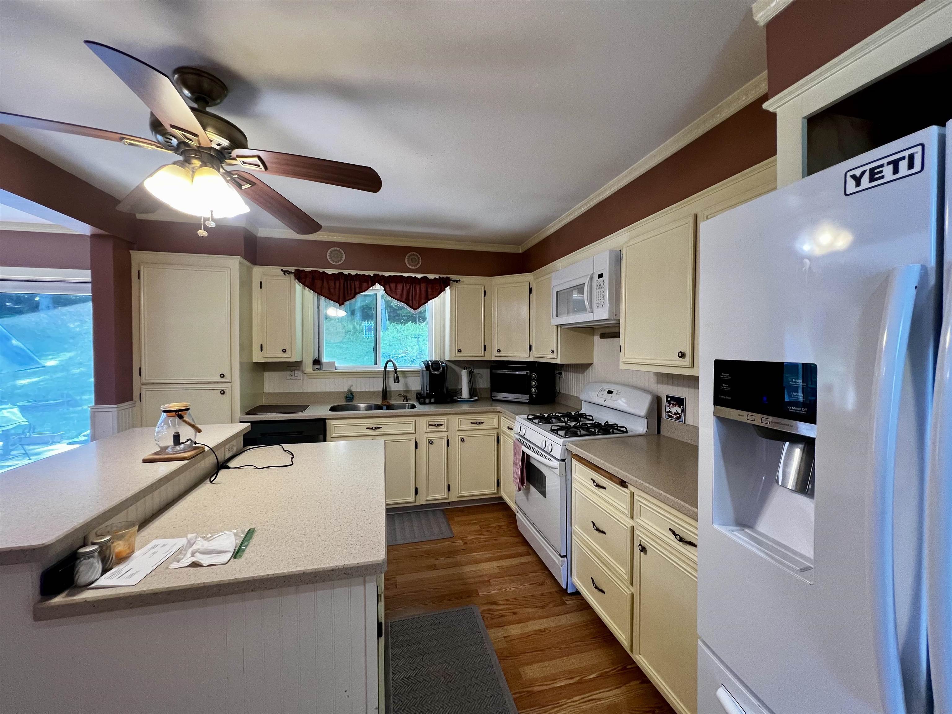 1214 Campbell Road Property Photo 14