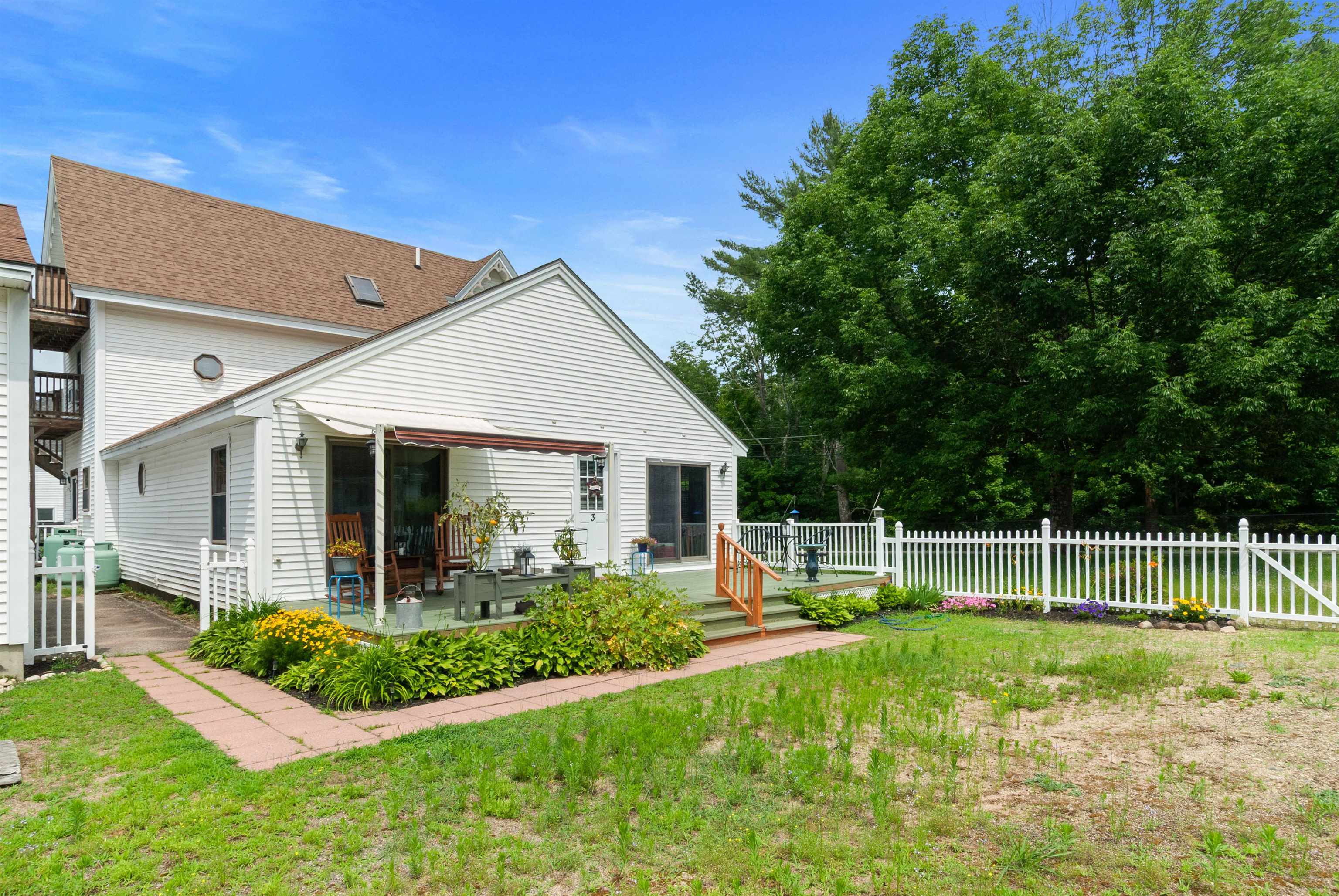 37 Tappan Street Property Photo 7