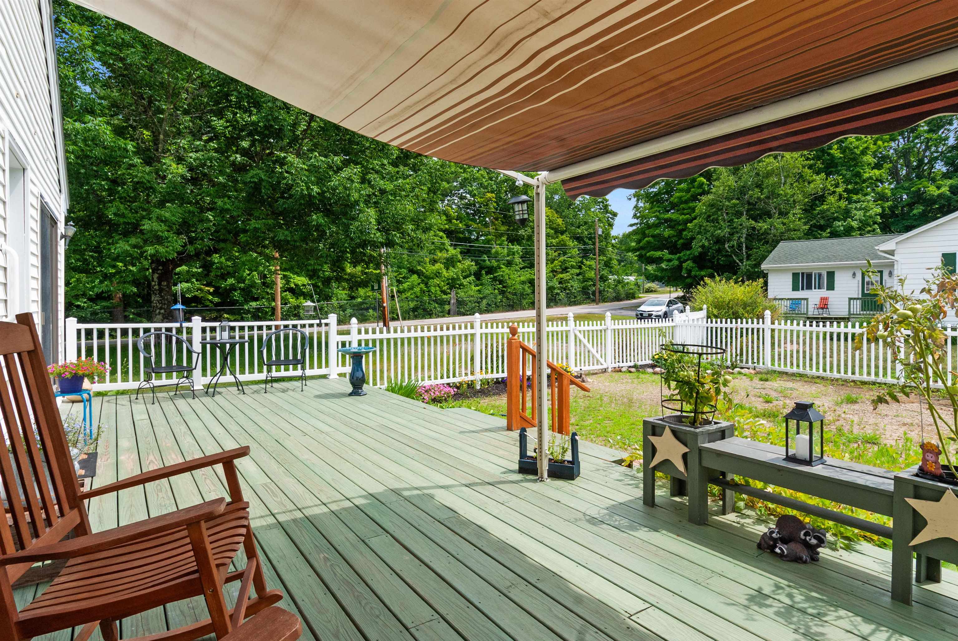 37 Tappan Street Property Photo 8