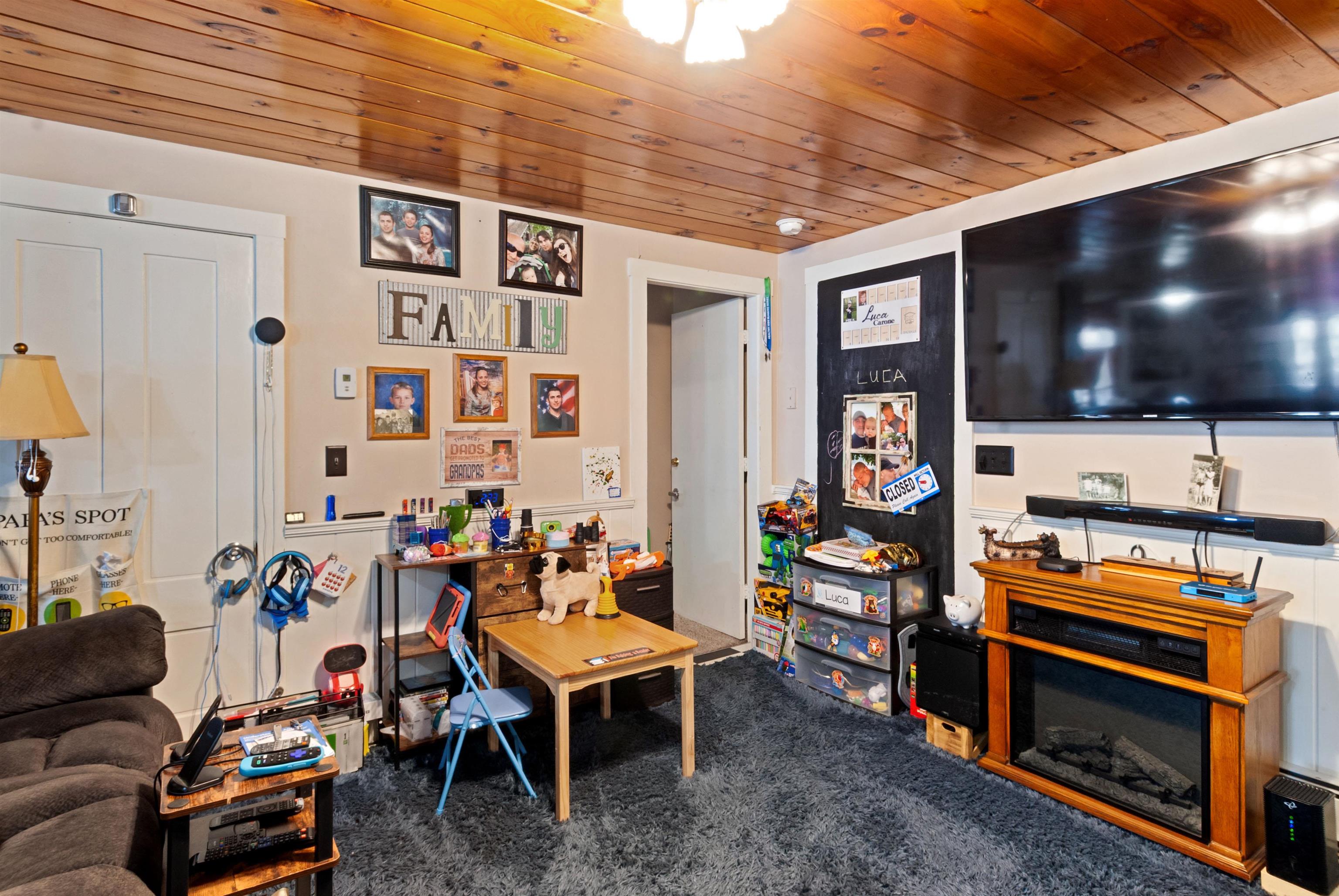 37 Tappan Street Property Photo 21