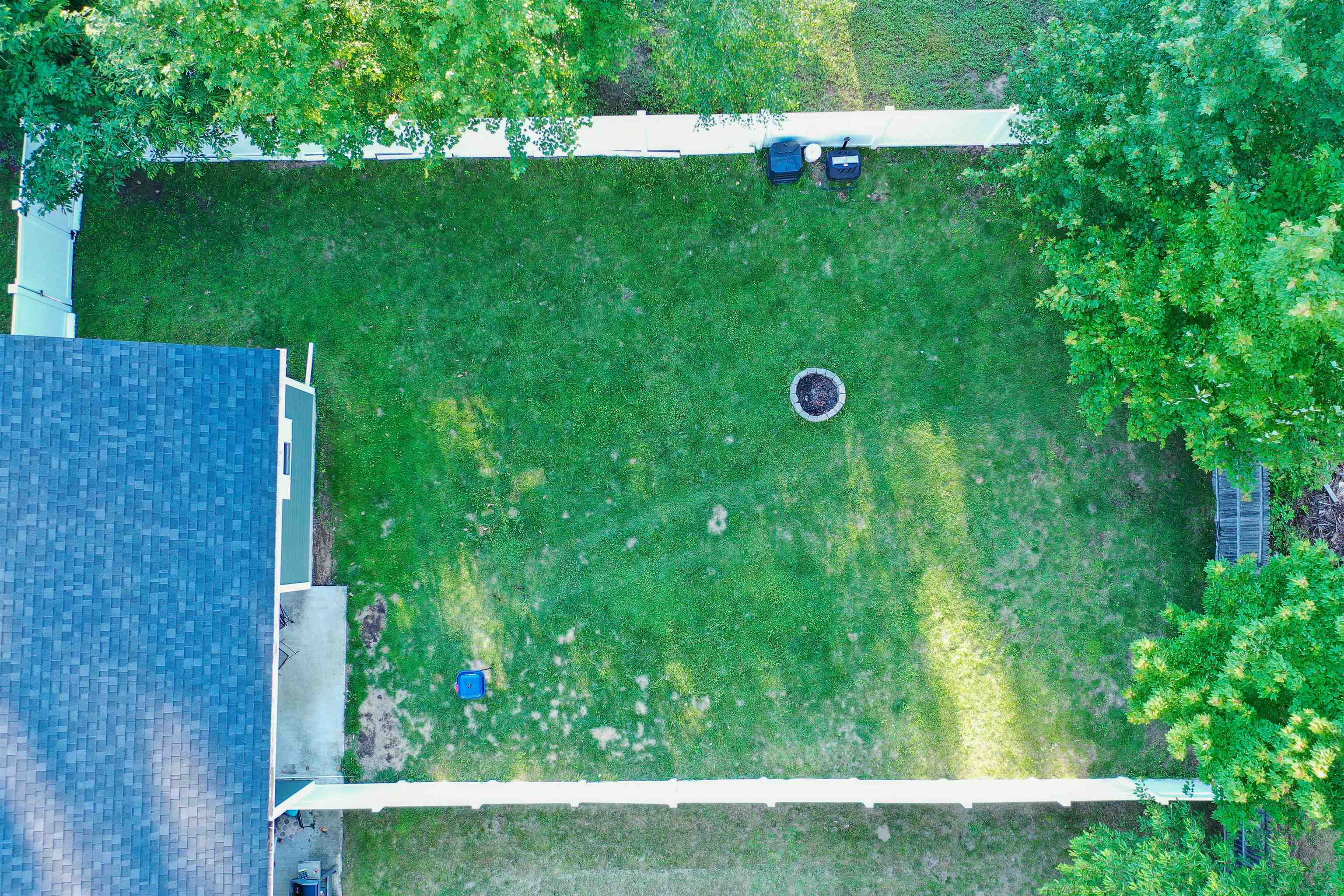 27 Willys Lane Property Photo 3
