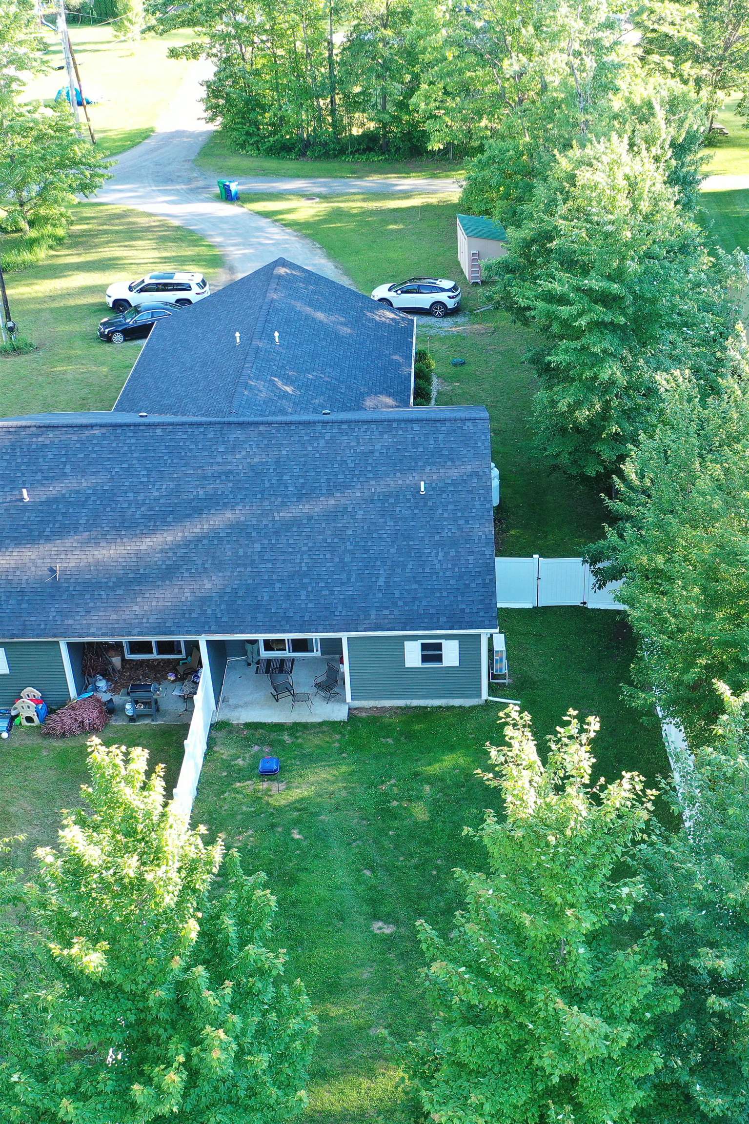 27 Willys Lane Property Photo 4