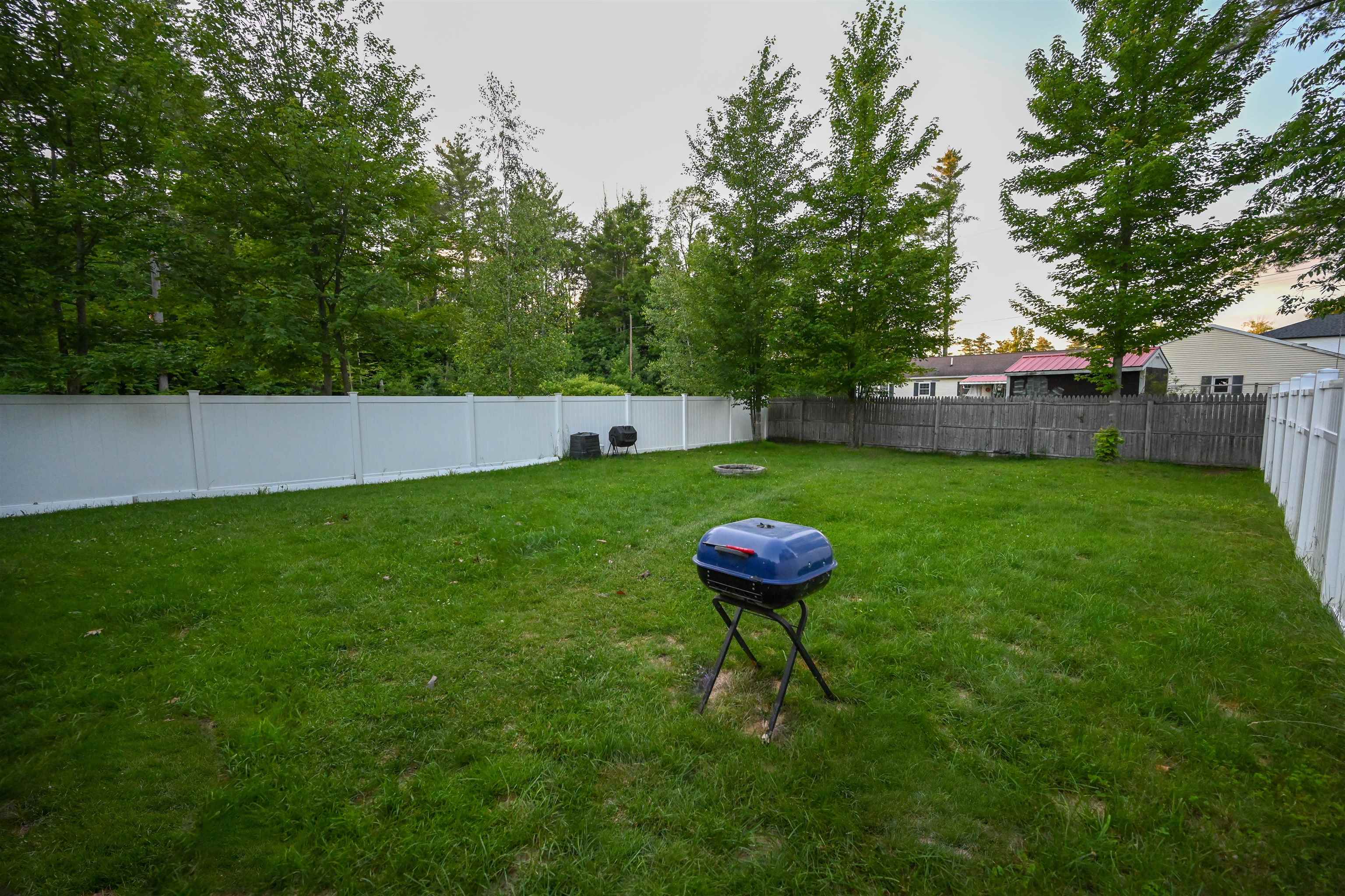 27 Willys Lane Property Photo 11
