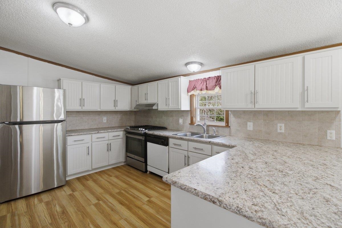 549 Houran Road Property Photo 10