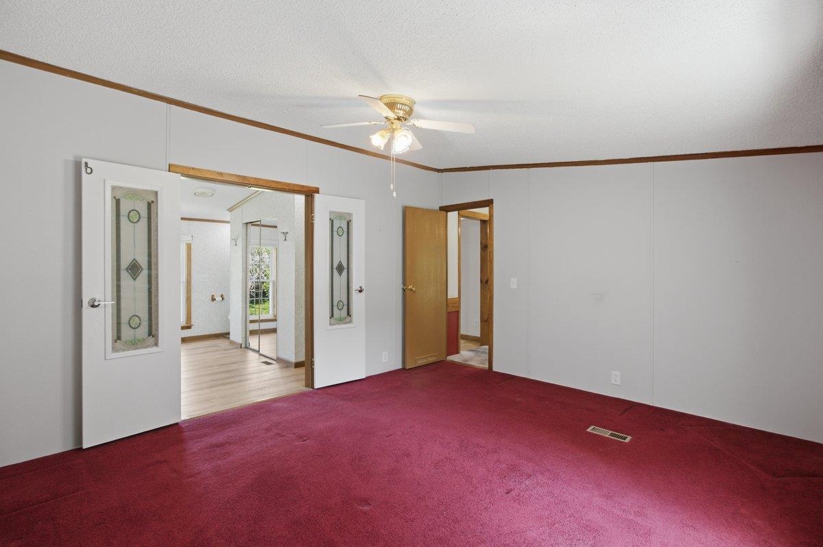 549 Houran Road Property Photo 14