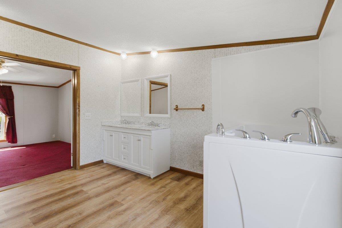 549 Houran Road Property Photo 16
