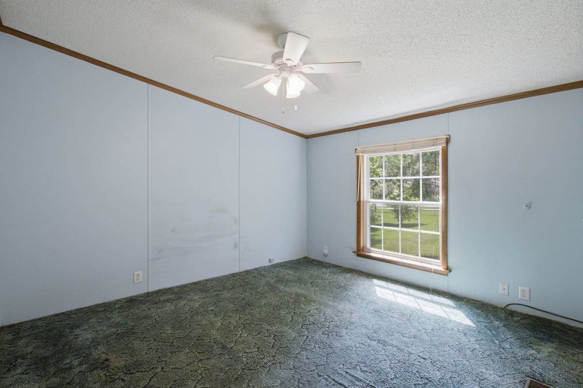 549 Houran Road Property Photo 21