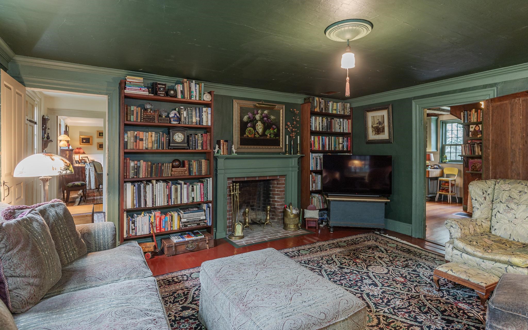 372 Hill Road Property Photo 24