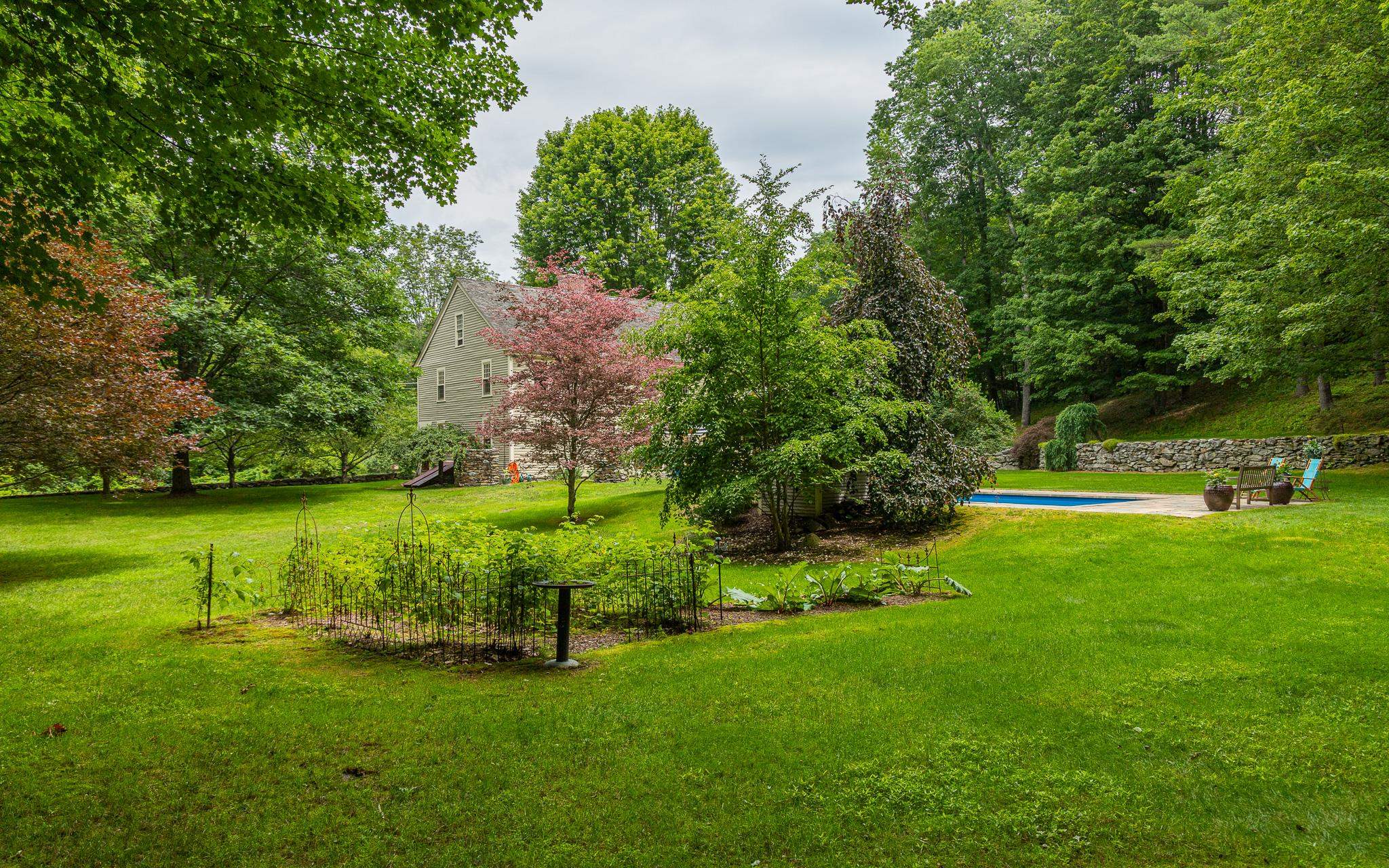 372 Hill Road Property Photo 53