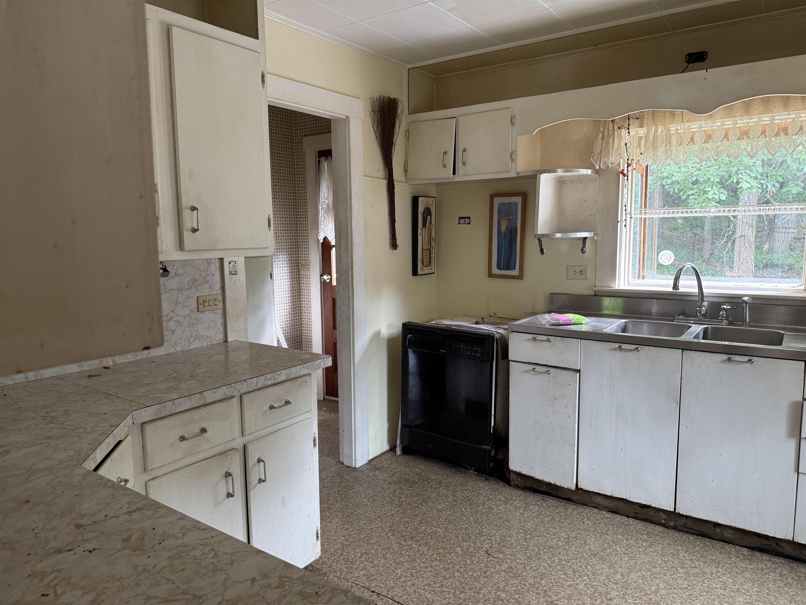 5 Moulton Street Property Photo 11