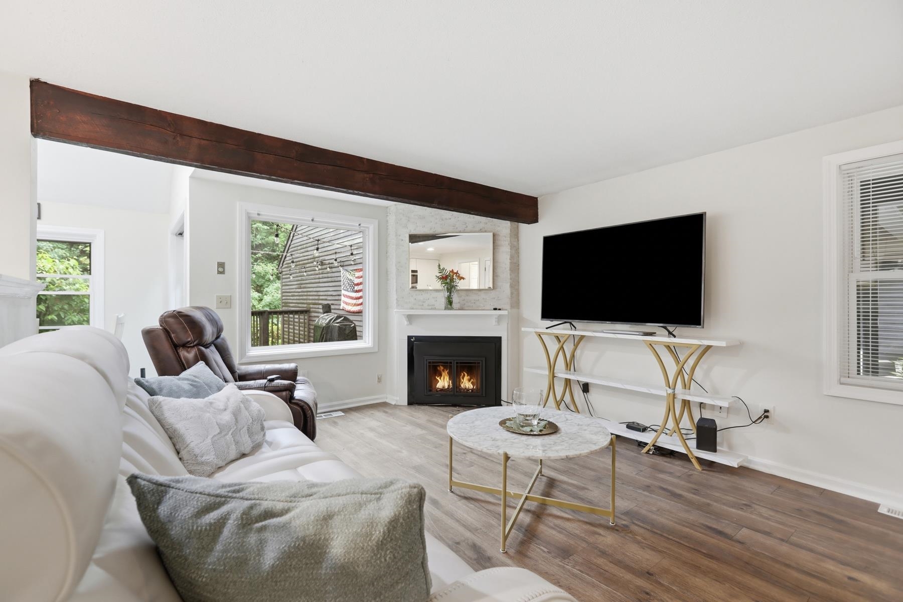49 Stacey Circle Property Photo 4
