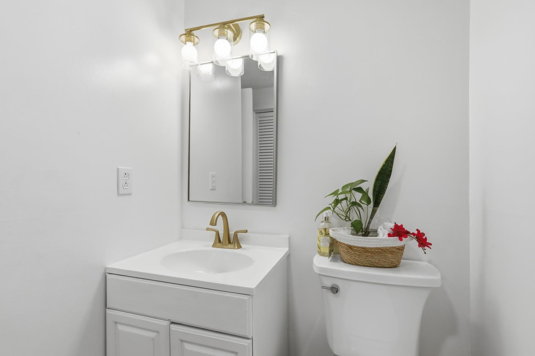 49 Stacey Circle Property Photo 9