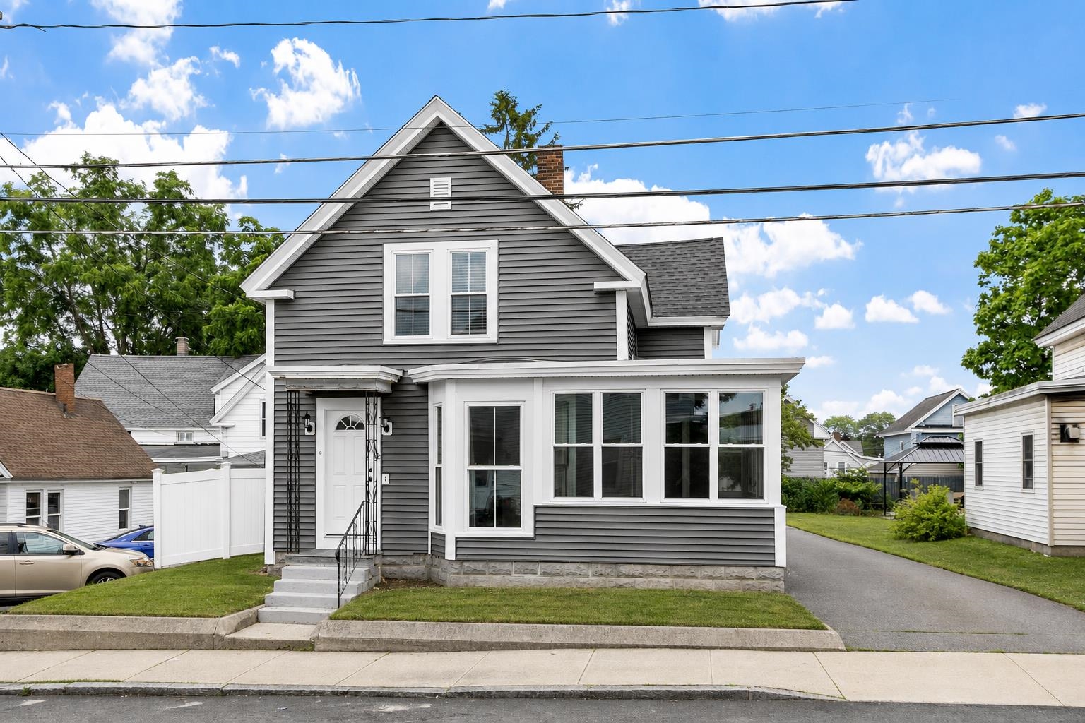 98 Vine Street Property Photo 1