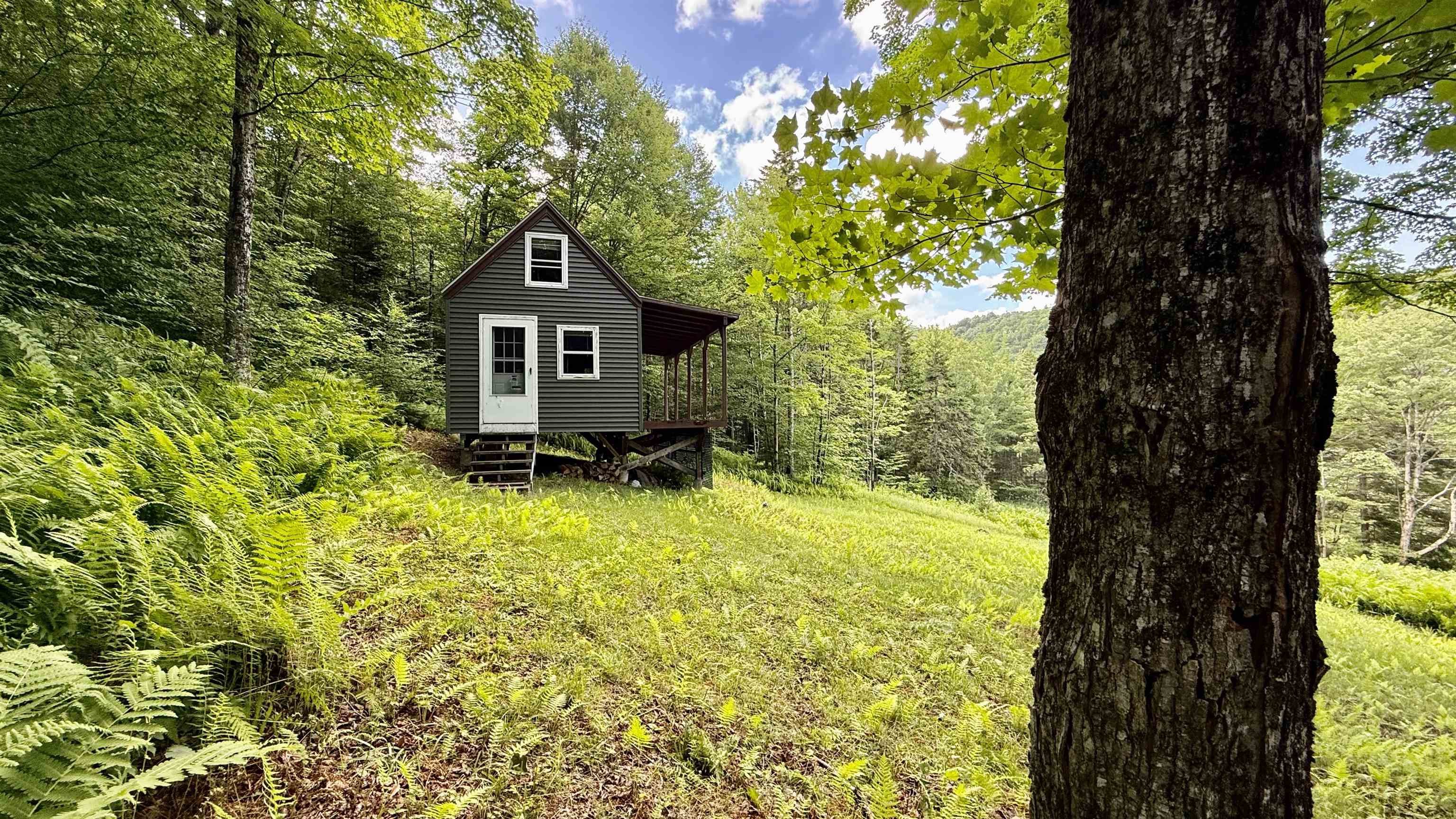 2075 Codding Hollow Road Property Photo 7
