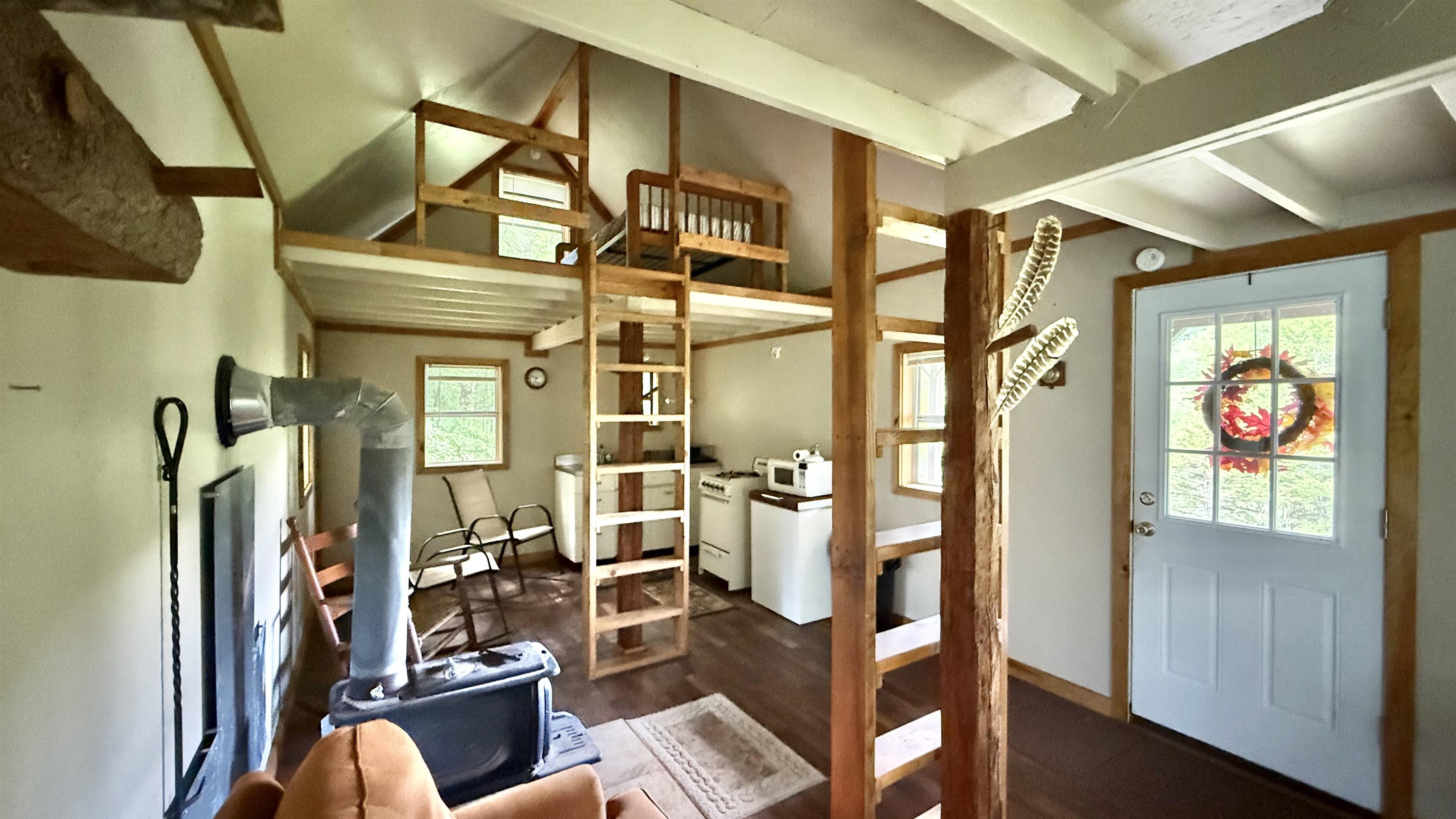 2075 Codding Hollow Road Property Photo 18