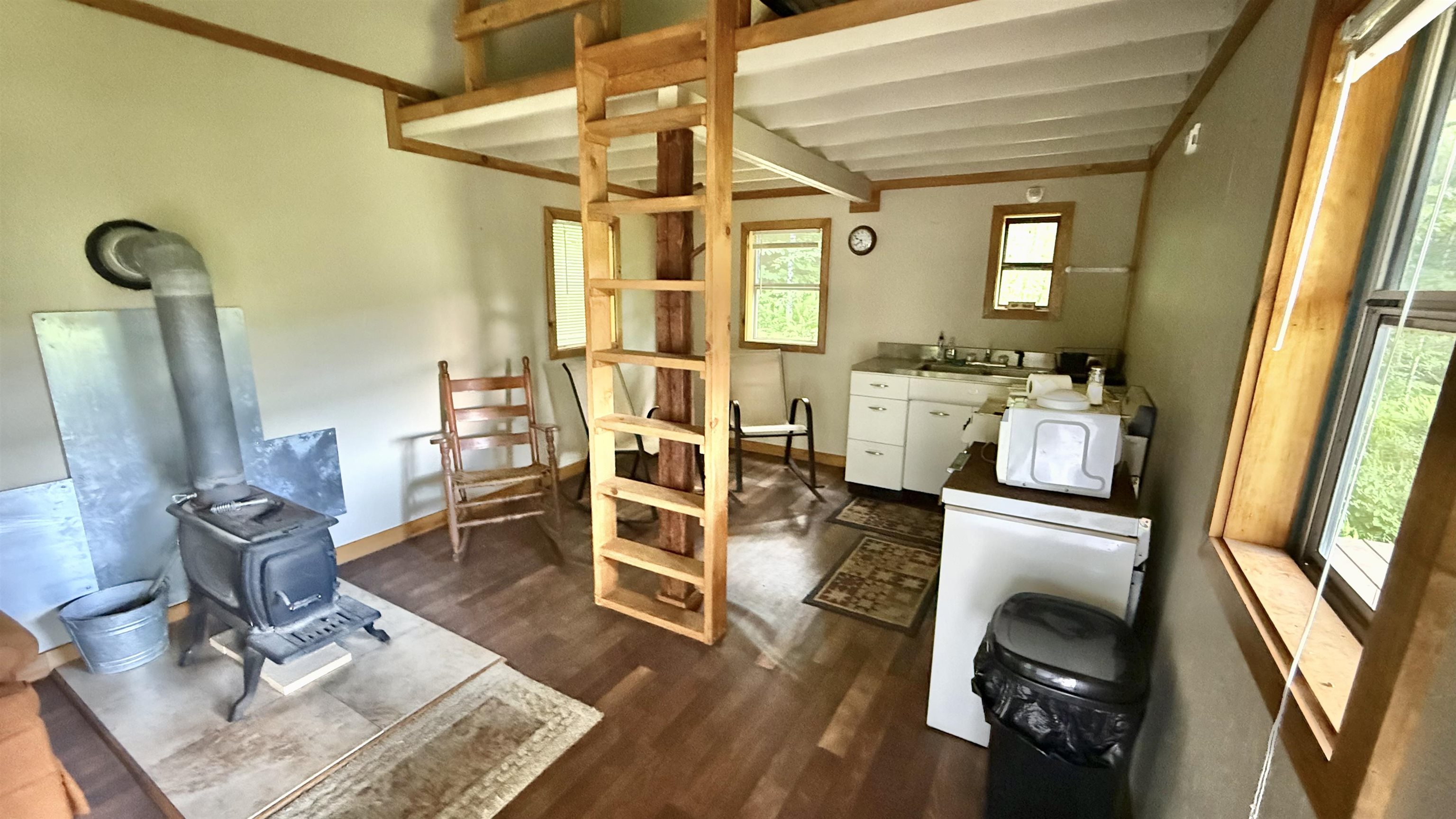2075 Codding Hollow Road Property Photo 19