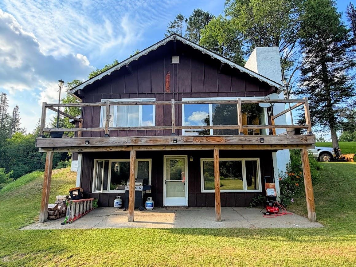 46 Donna Lane Property Photo 5