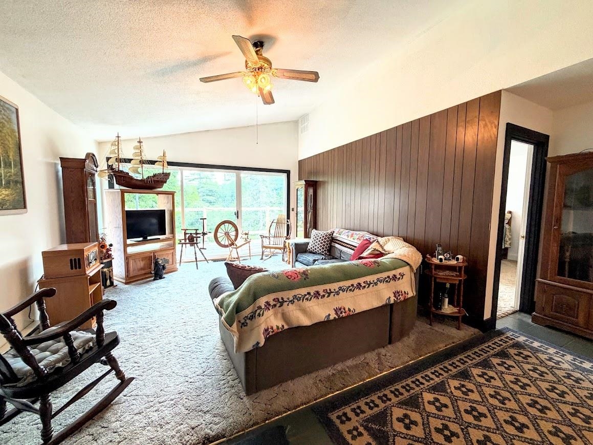 46 Donna Lane Property Photo 14