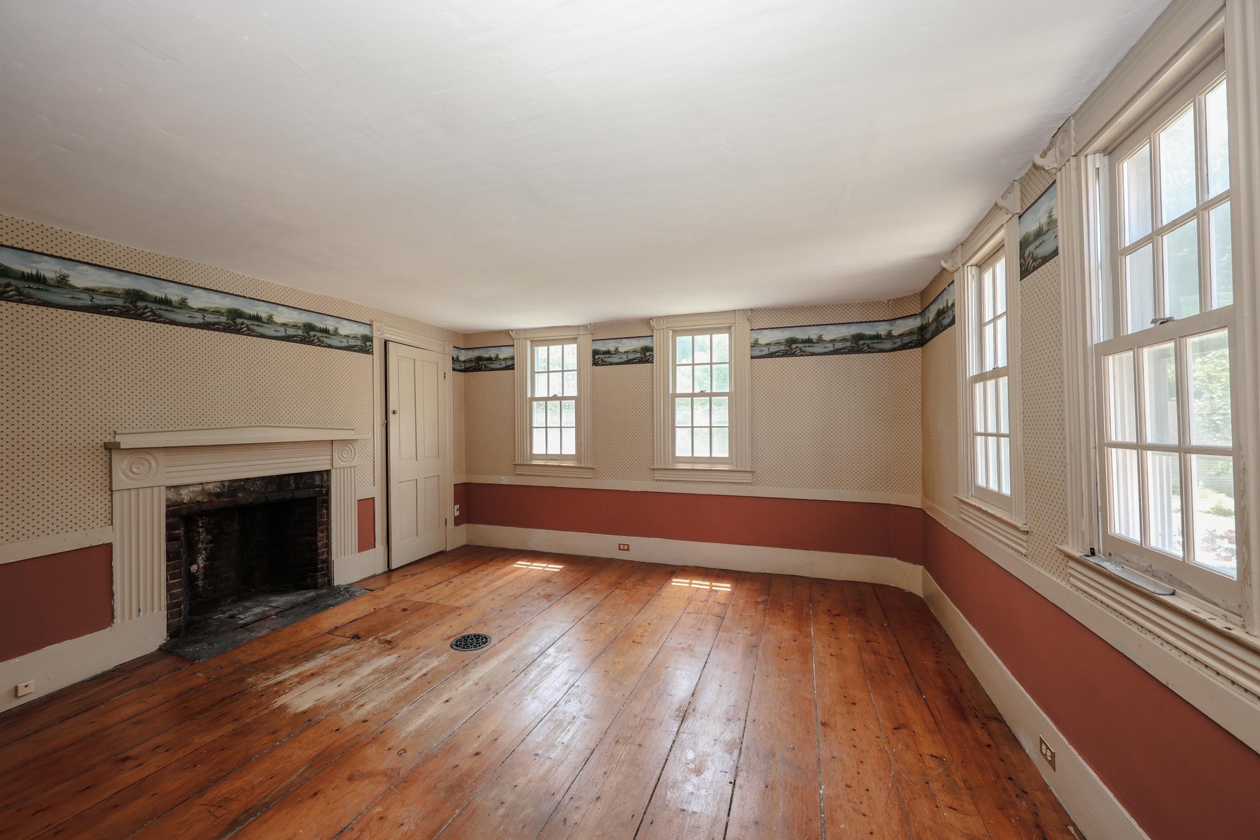 443 Centre Street Property Photo 31
