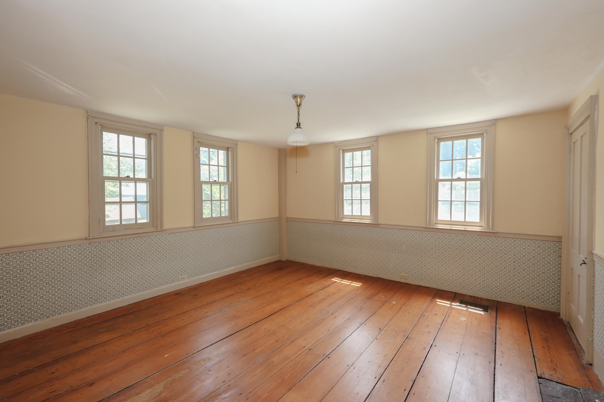443 Centre Street Property Photo 36