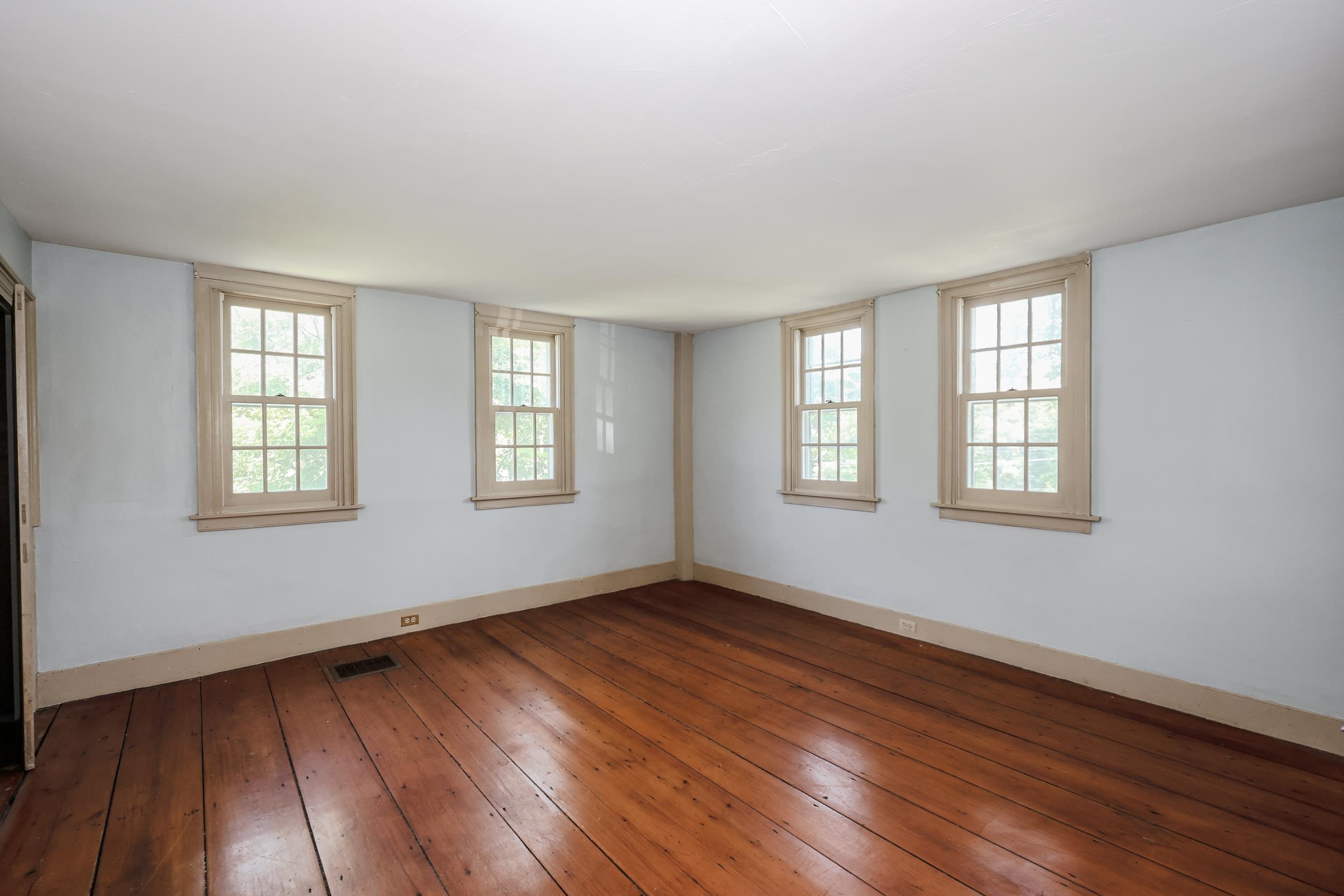 443 Centre Street Property Photo 38