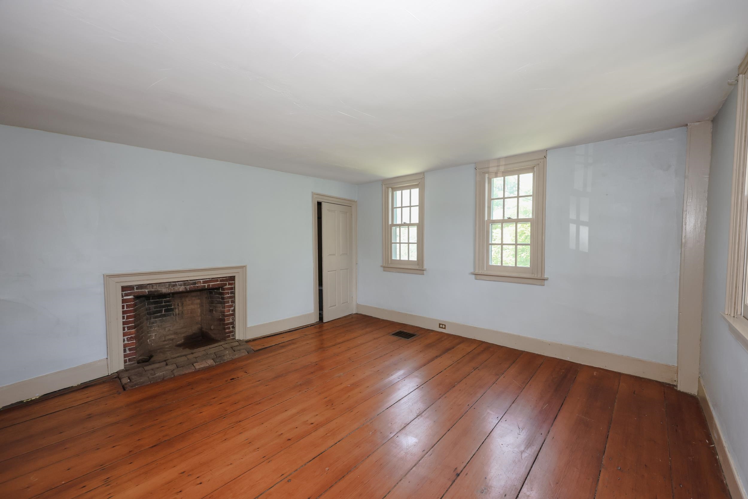 443 Centre Street Property Photo 39