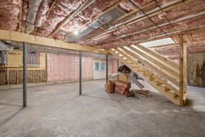 27 Brook View Road Property Photo 5
