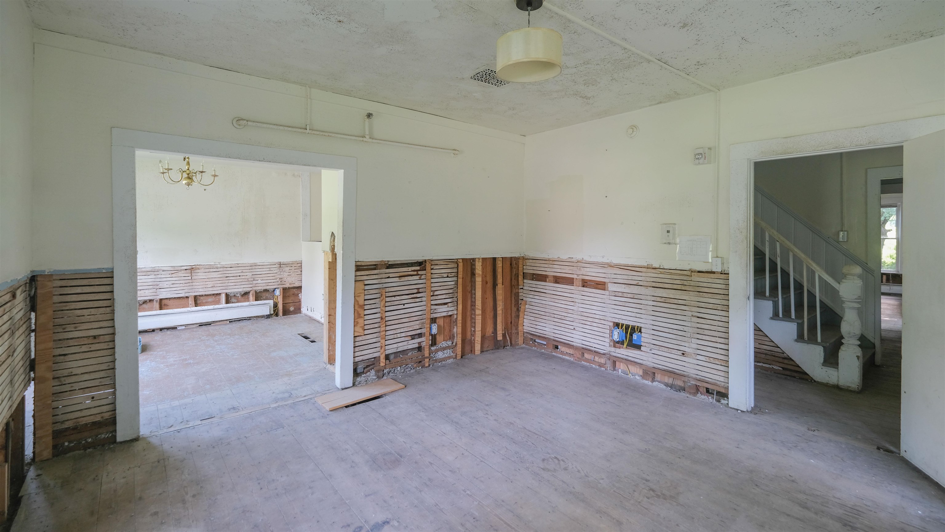 6 Mill Street Property Photo 14