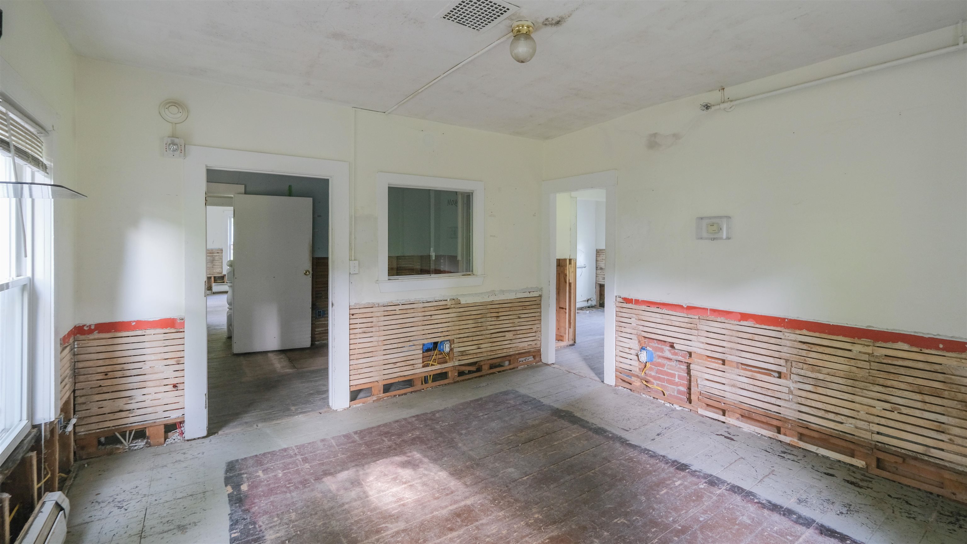 6 Mill Street Property Photo 18