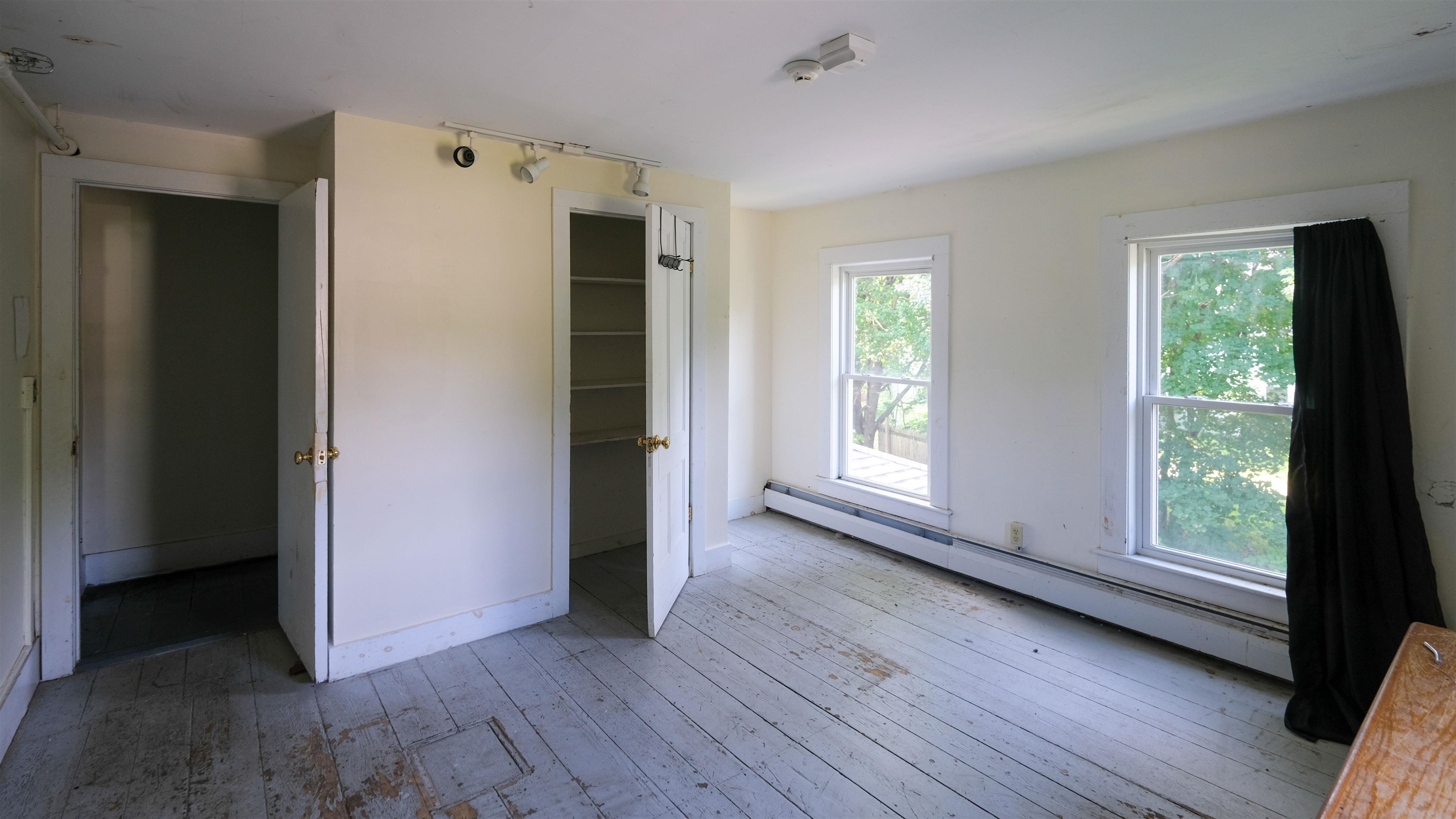 6 Mill Street Property Photo 33