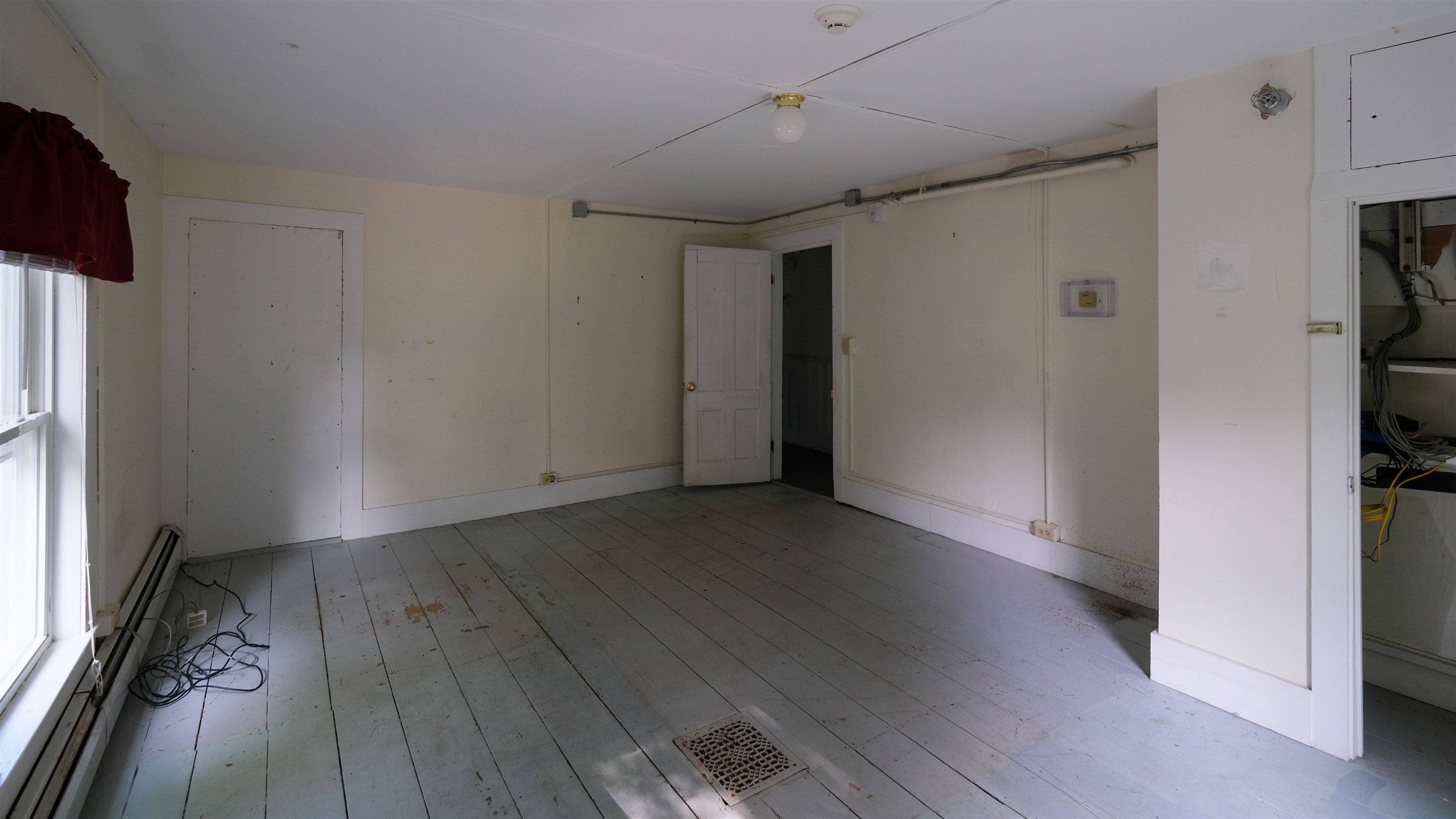 6 Mill Street Property Photo 41