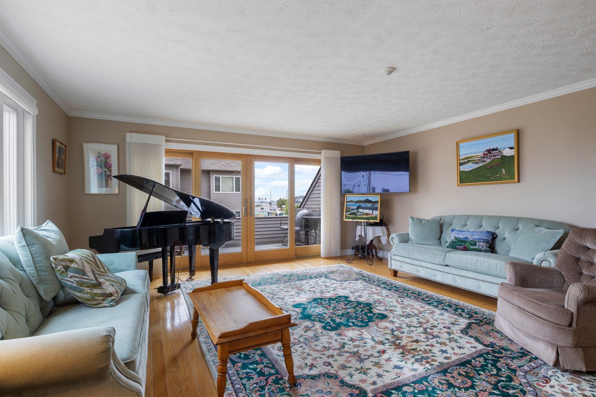 939 Ocean Boulevard Property Photo 5