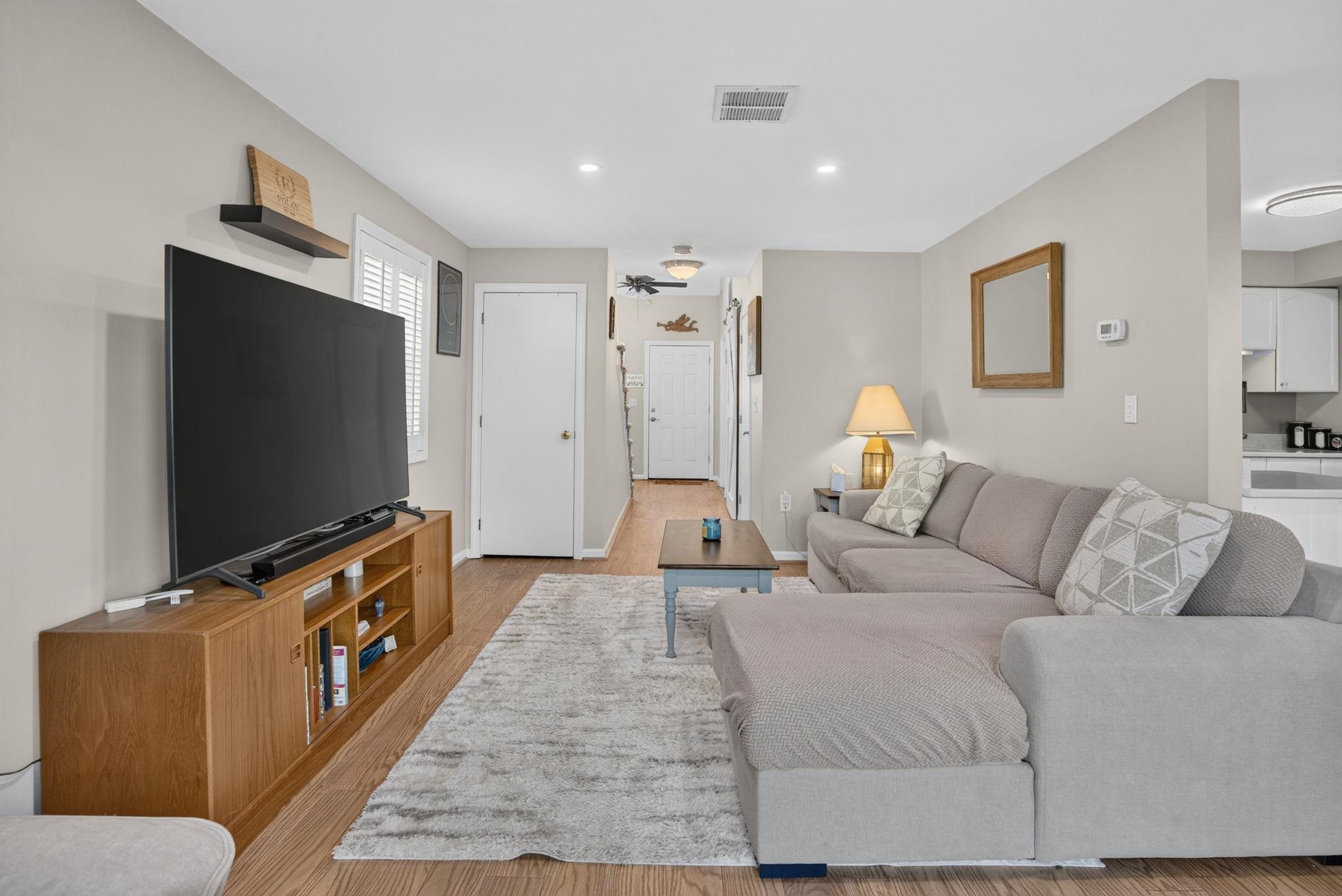 256 Stonebridge Drive Property Photo 4