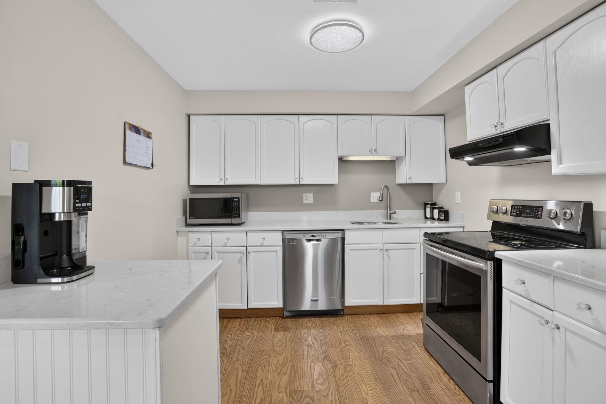 256 Stonebridge Drive Property Photo 8