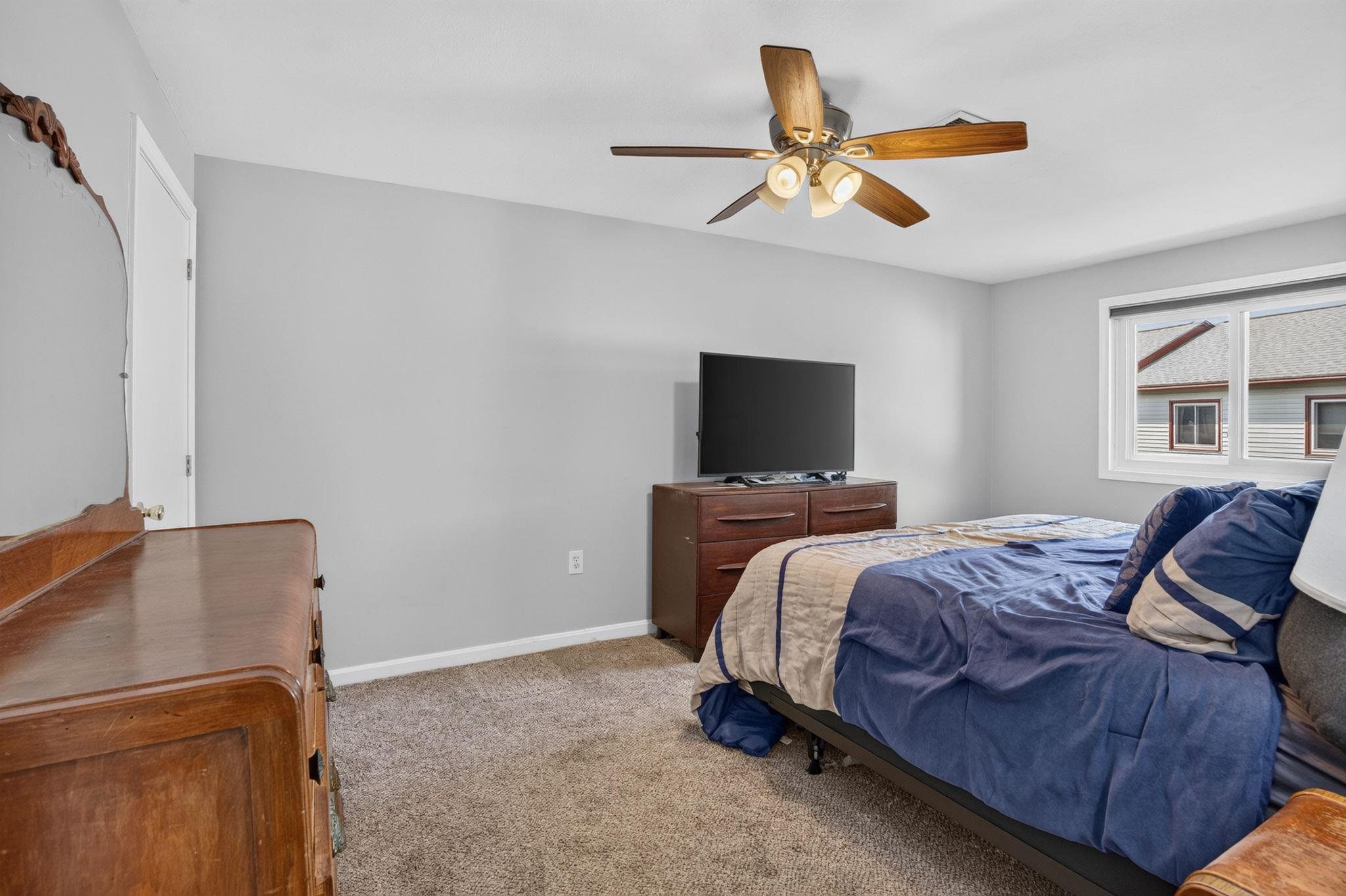 256 Stonebridge Drive Property Photo 18