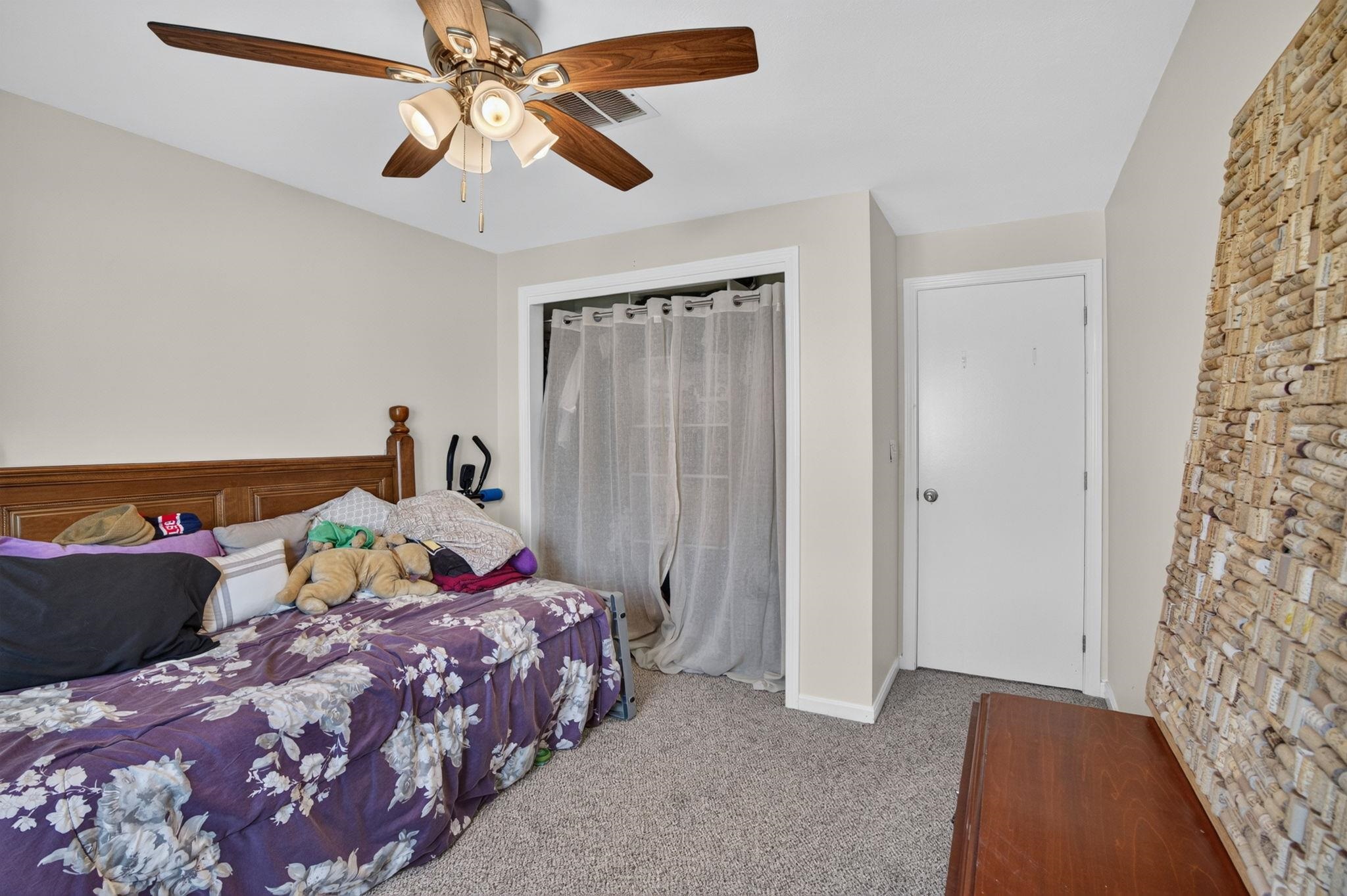 256 Stonebridge Drive Property Photo 20