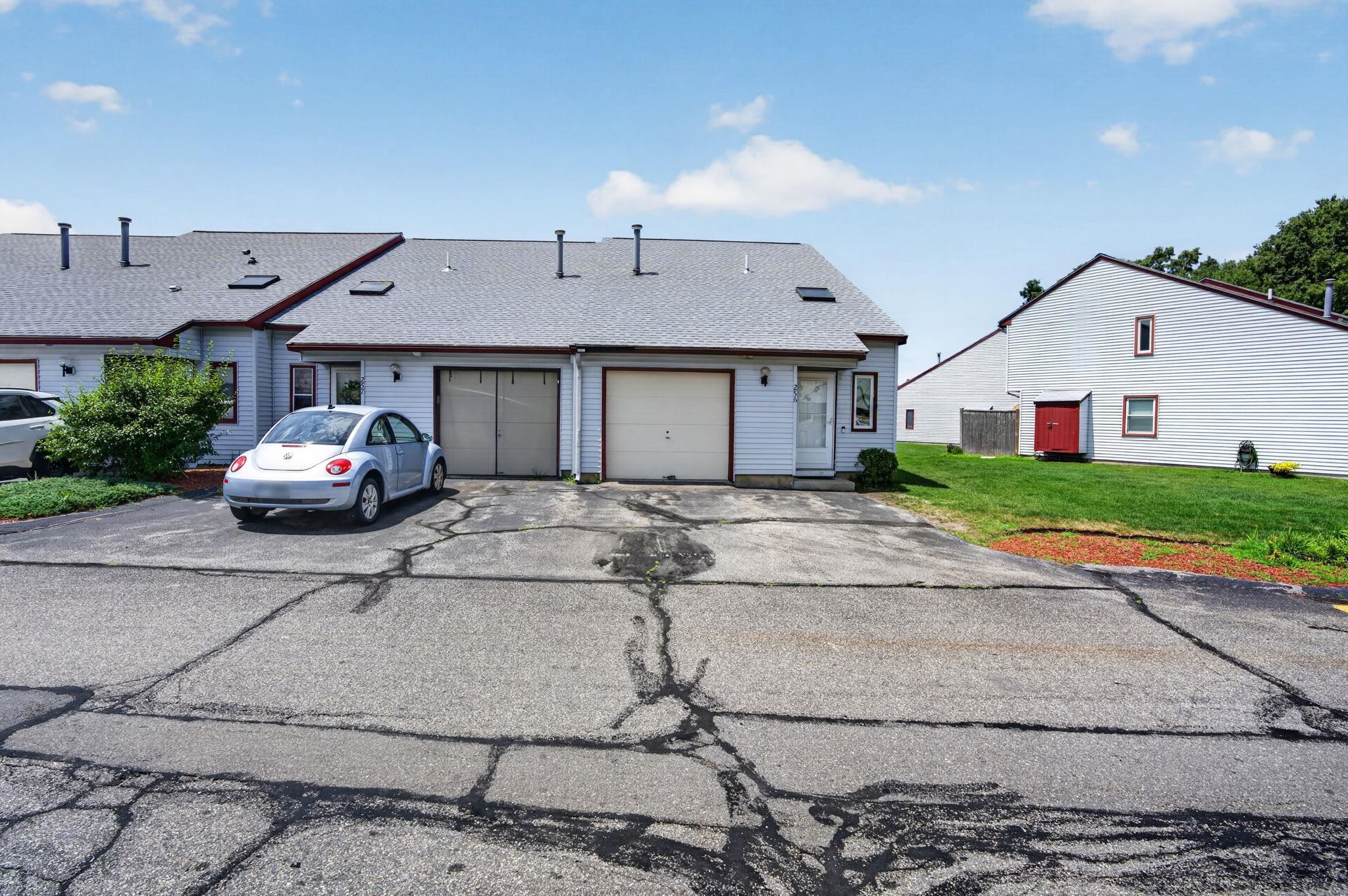256 Stonebridge Drive Property Photo 26