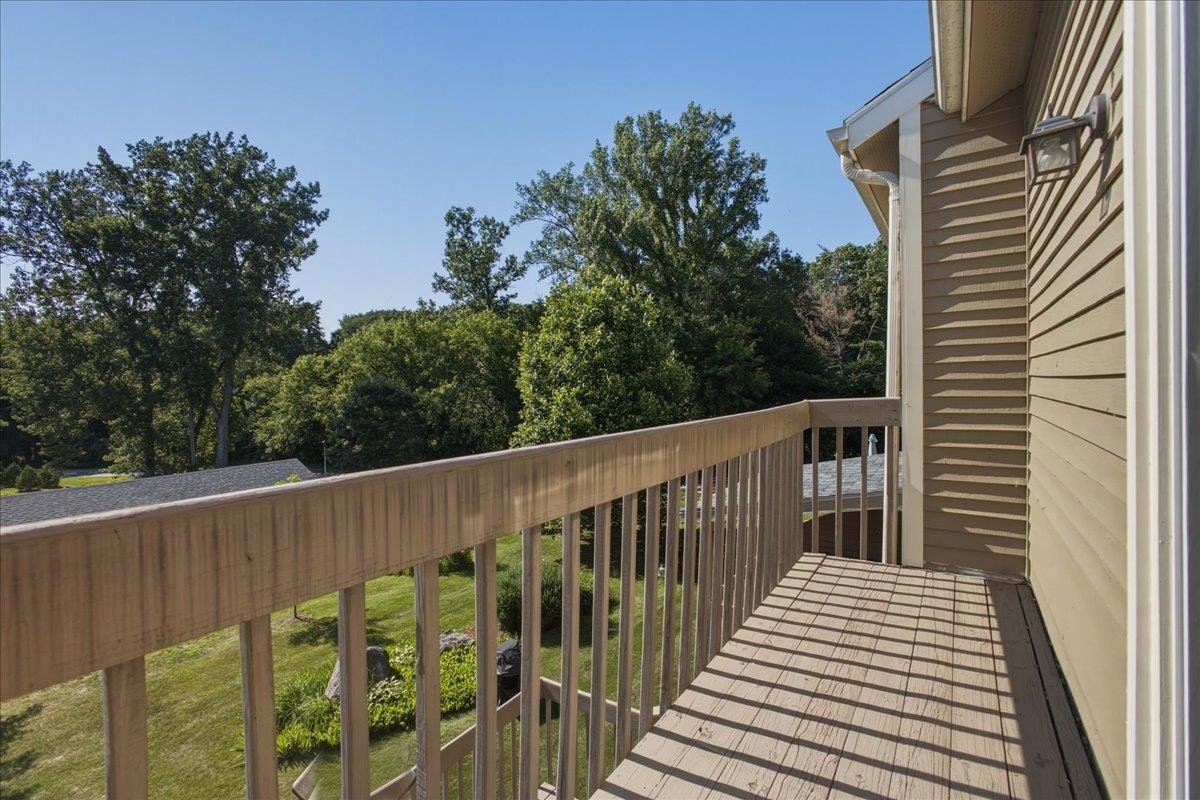 E11 Stonehedge Drive Property Photo 28