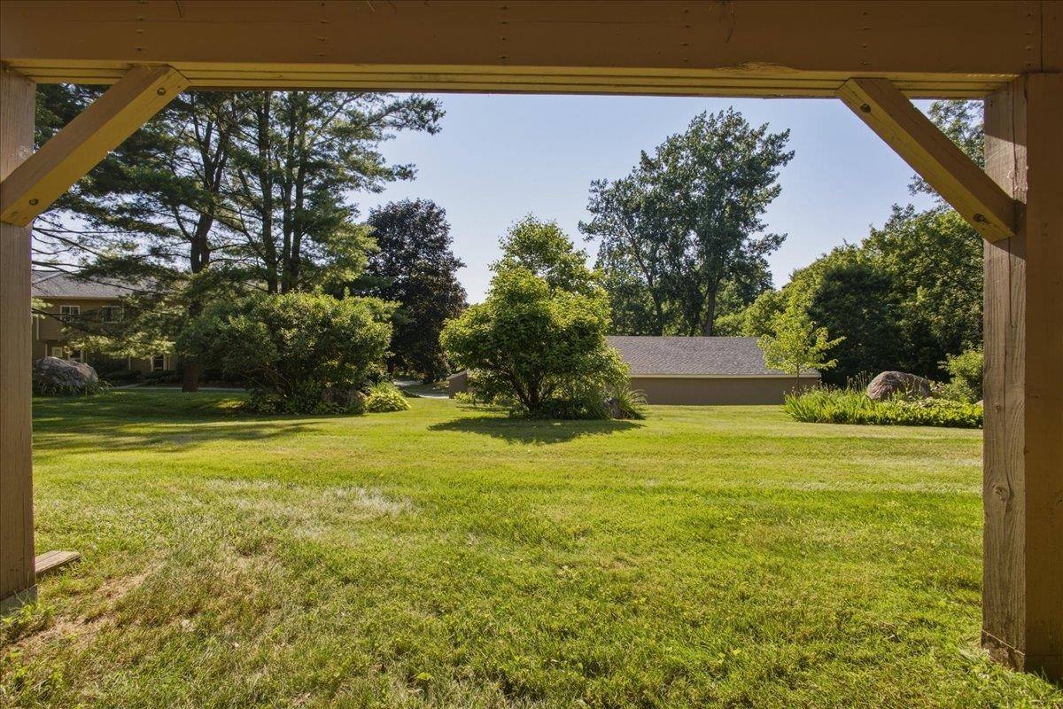 E11 Stonehedge Drive Property Photo 49