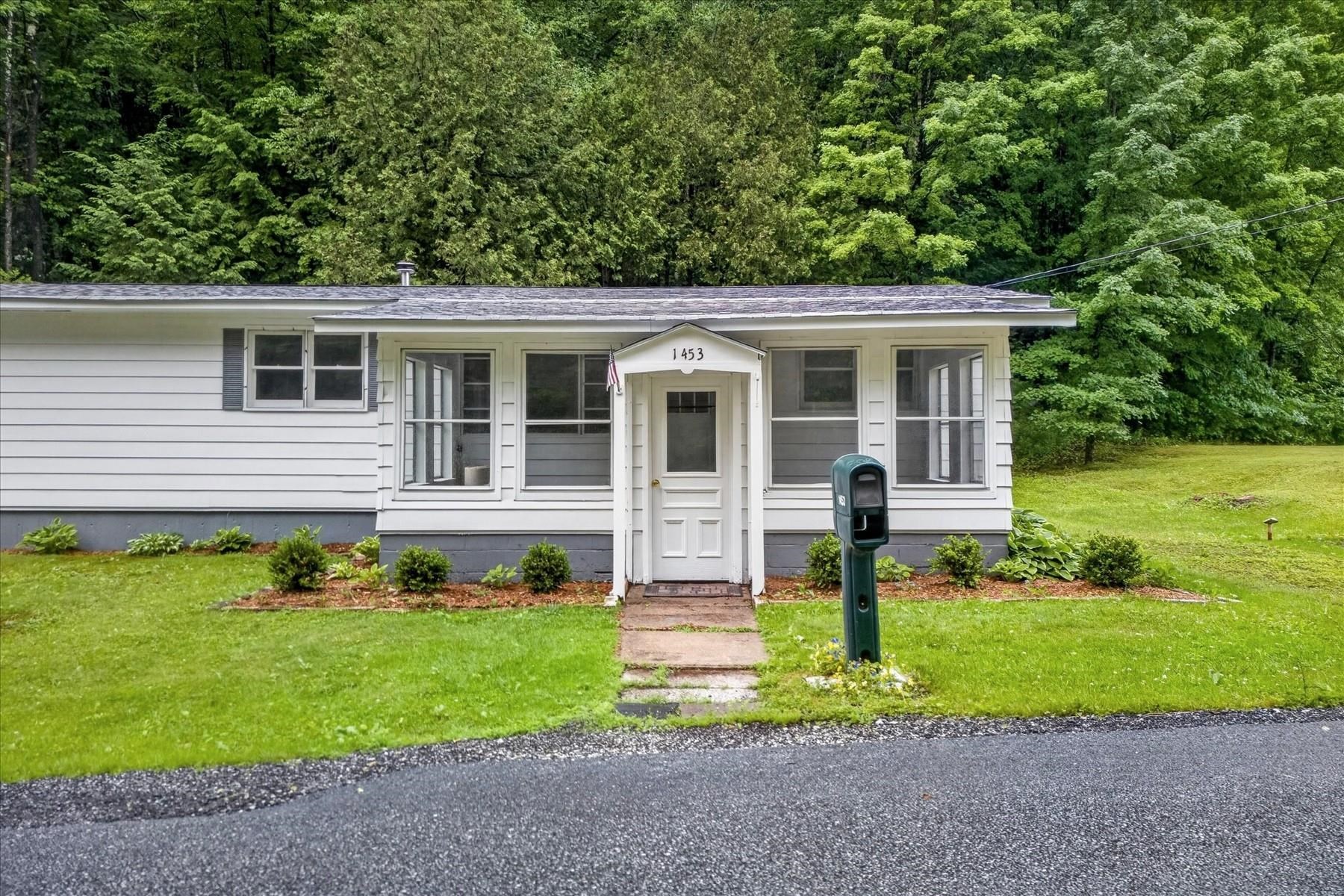 1453 Whipple Hollow Road Property Photo 2