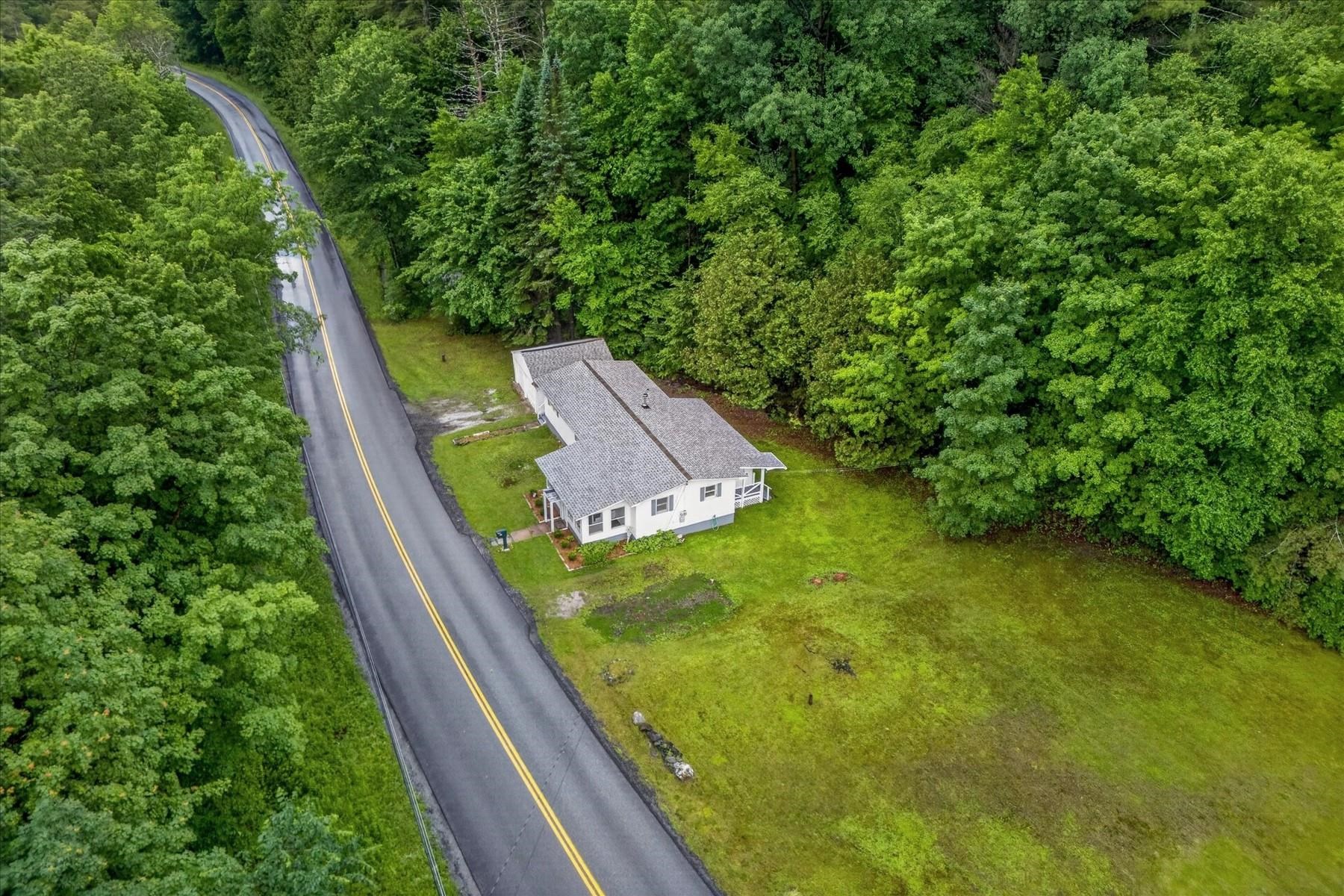 1453 Whipple Hollow Road Property Photo 3