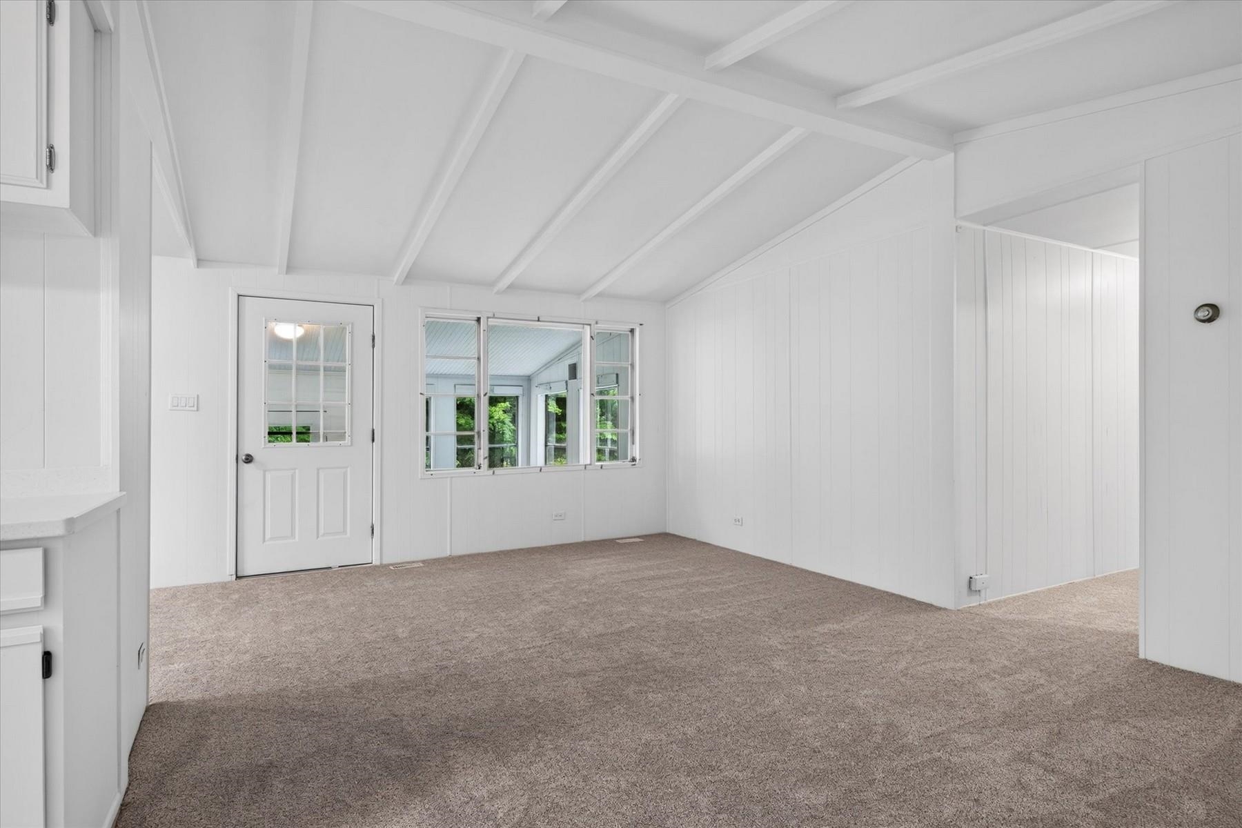 1453 Whipple Hollow Road Property Photo 7