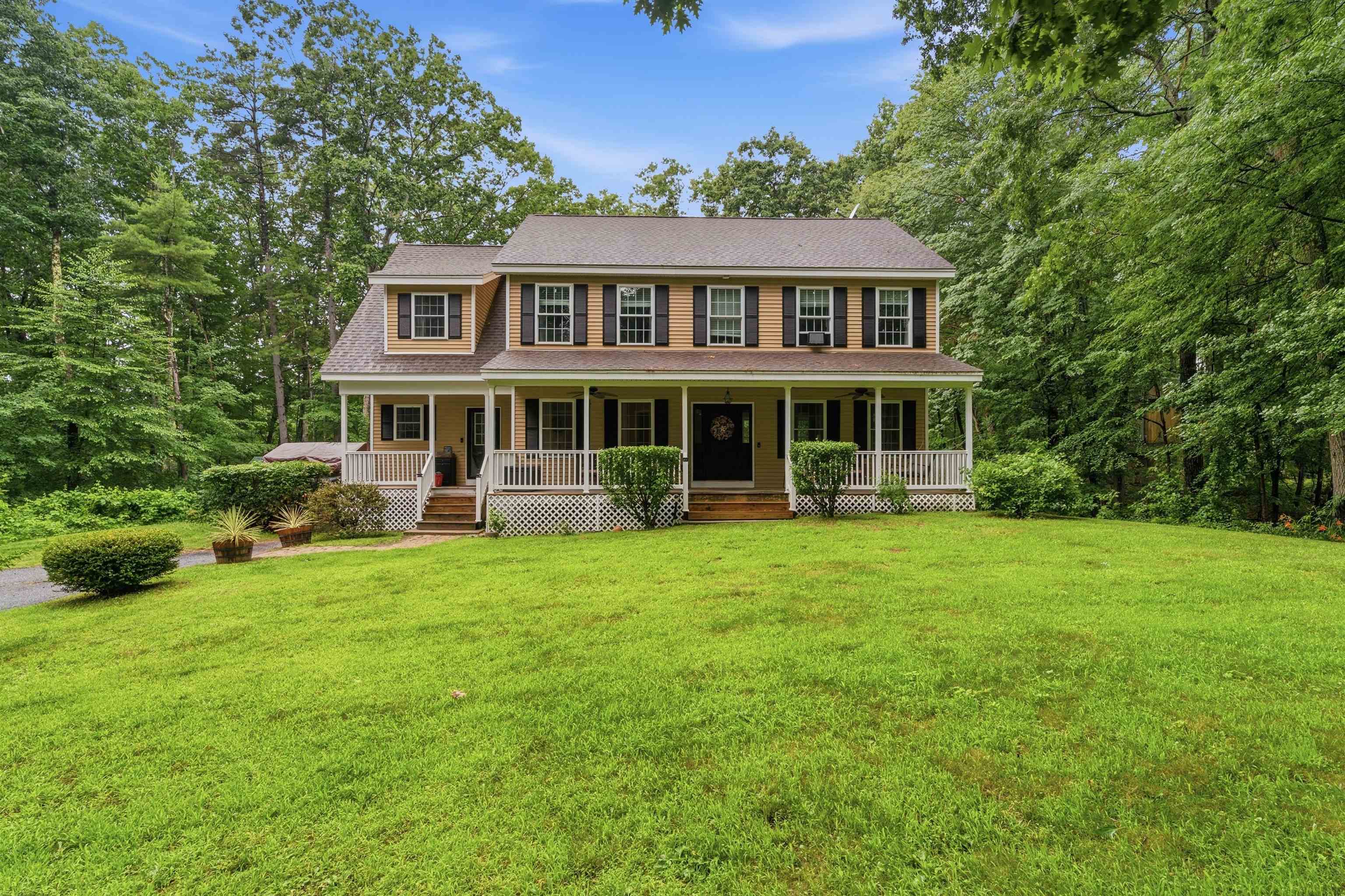 8 Tyler Drive Property Photo 1