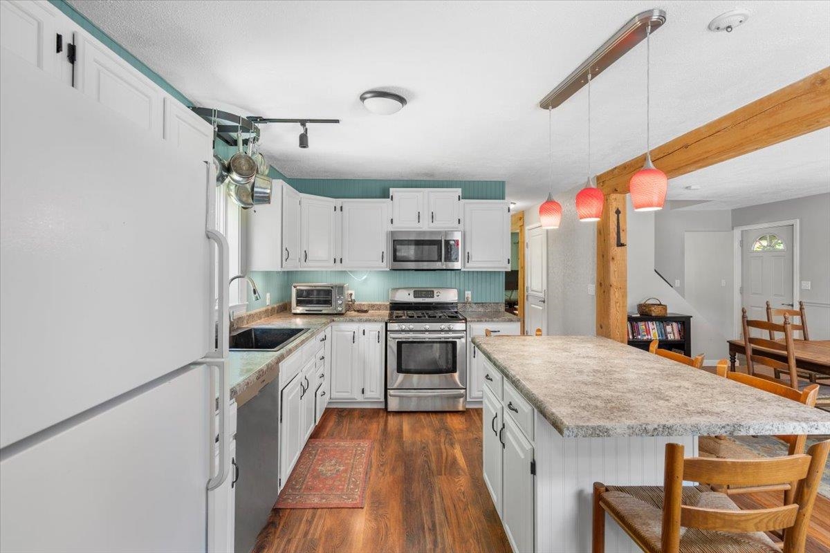 6 Barnett Road Property Photo 11