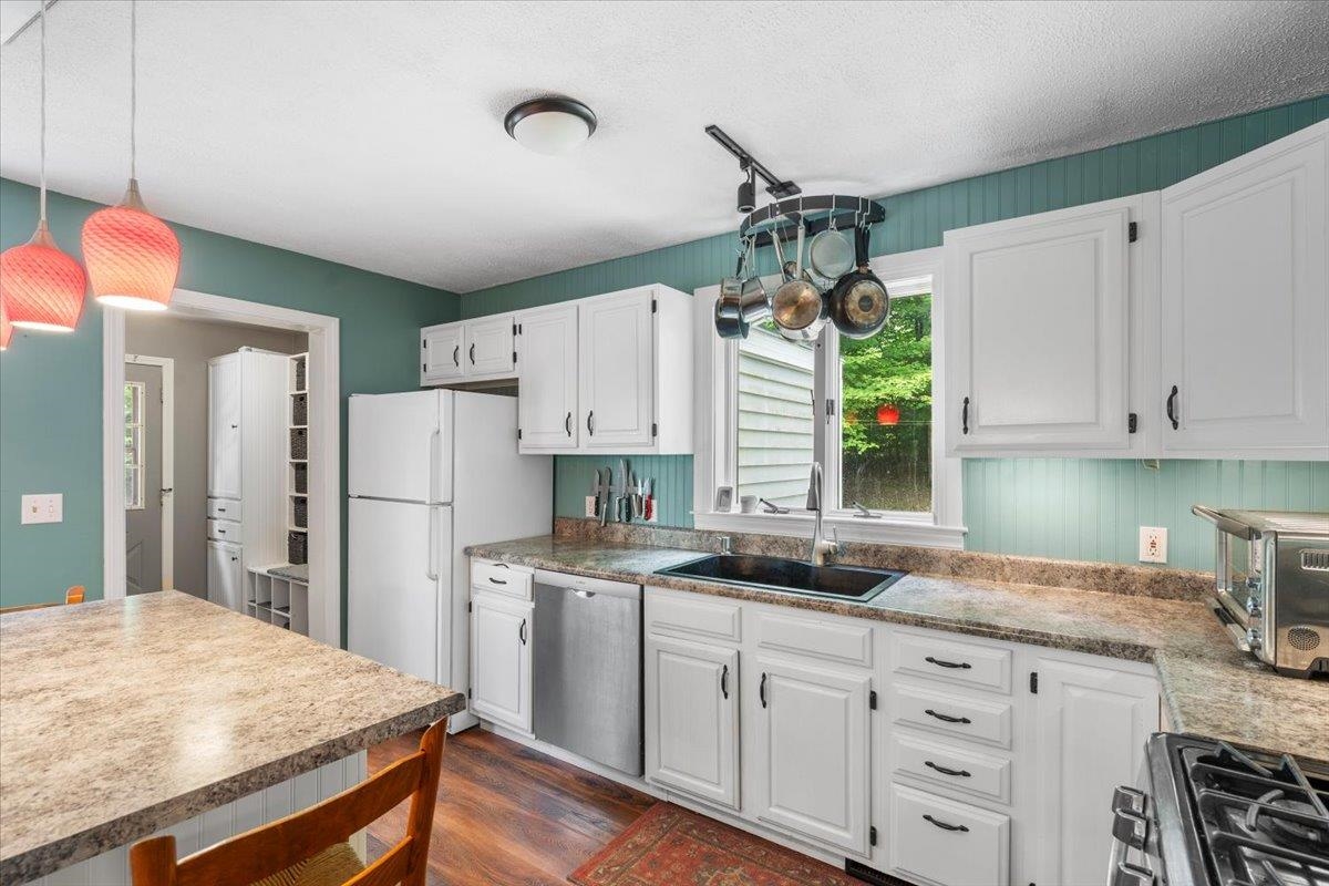 6 Barnett Road Property Photo 13